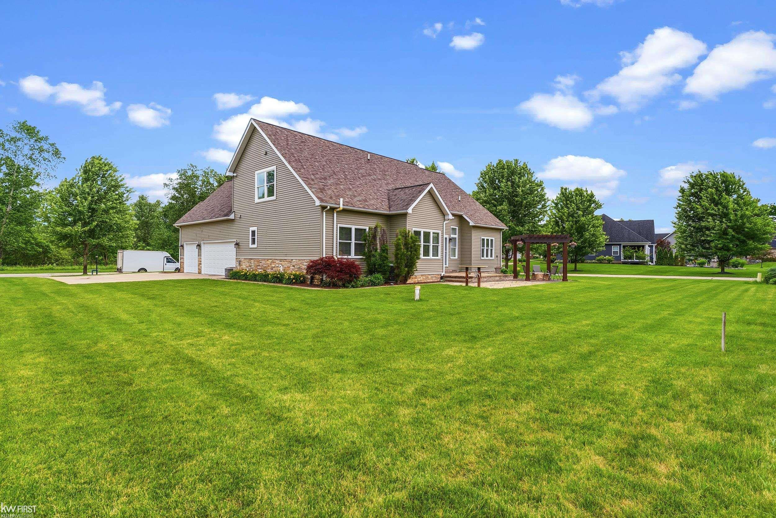 16432 Silver Landings Drive, Fenton, MI 48430 — Photo 51