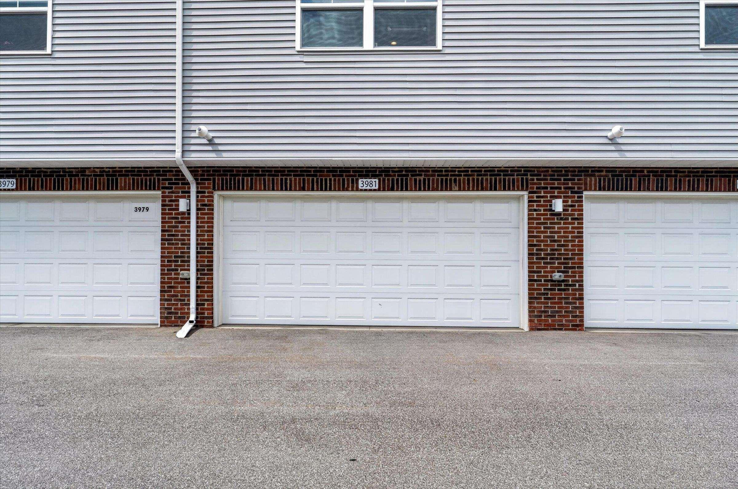3981 Trailway Commons Circle, MI 48326 — Photo 21