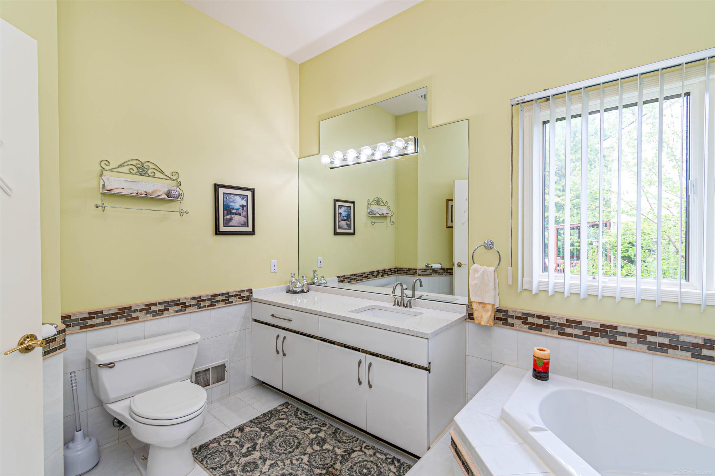 43737 Saint Julian Court, Sterling Heights, MI 48314 — Photo 30