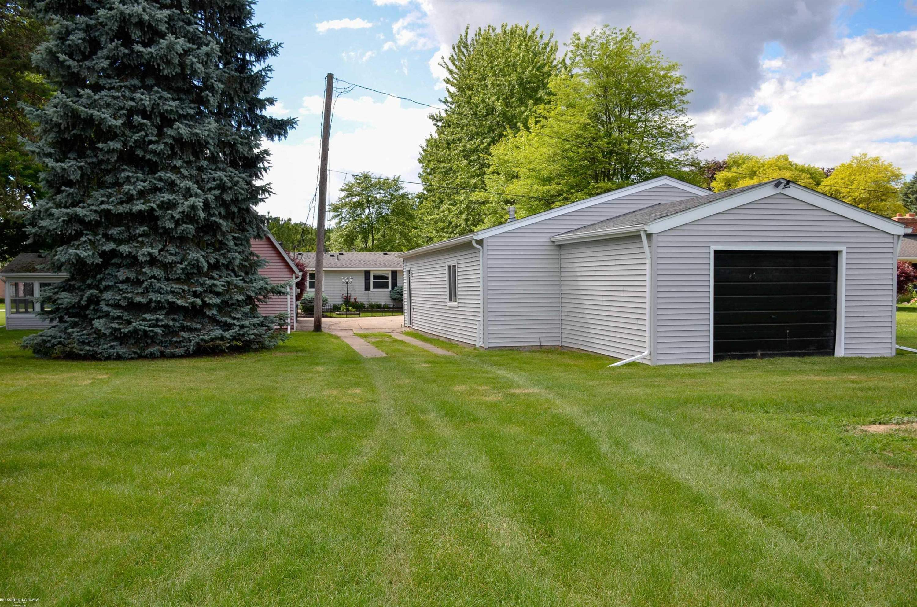50400 Fairchild Road, New Baltimore, MI — Photo 16