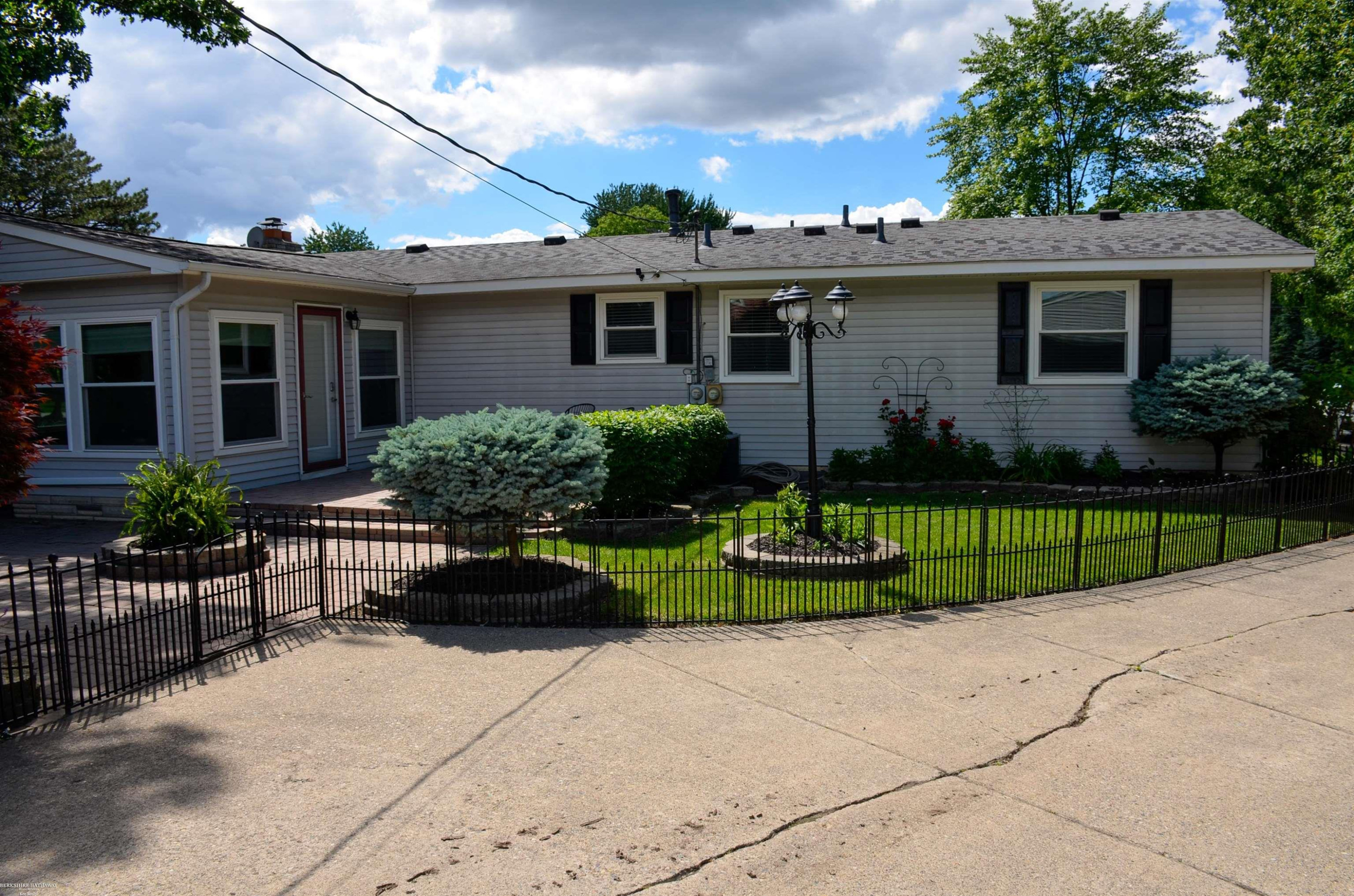 50400 Fairchild Road, New Baltimore, MI — Photo 18