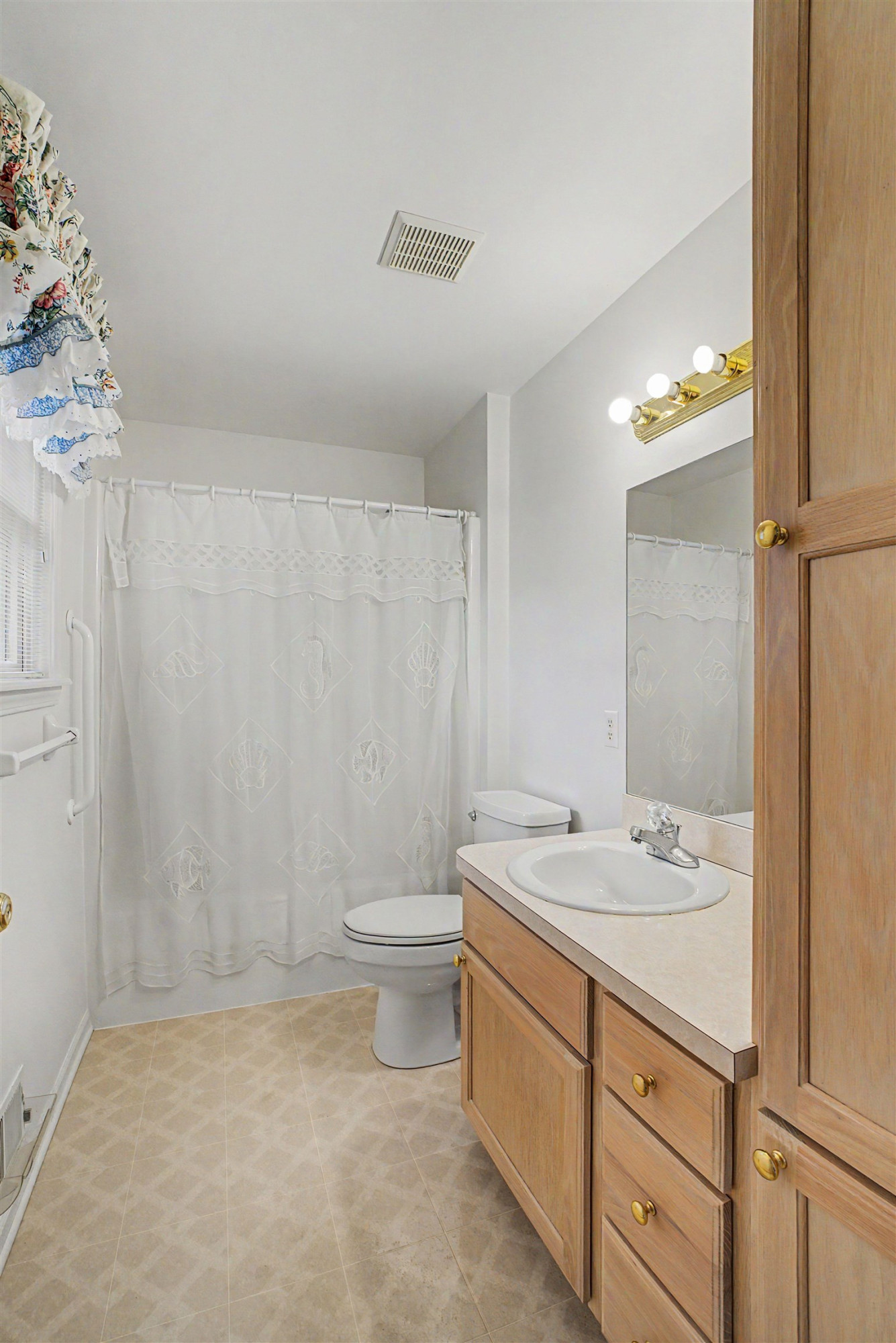 4264 Springbrook Drive, Swartz Creek, MI 48473 — Photo 13