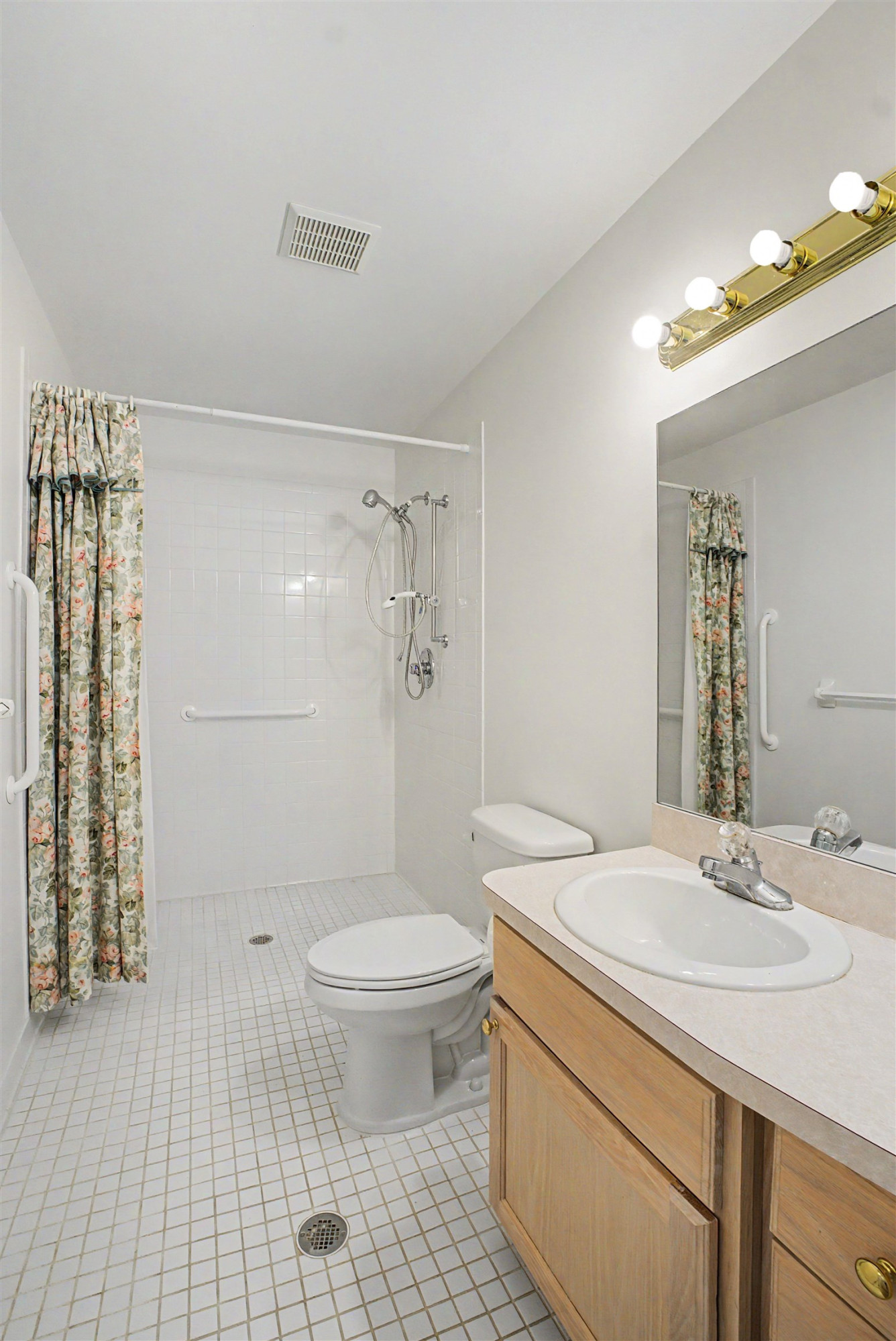 4264 Springbrook Drive, Swartz Creek, MI 48473 — Photo 15