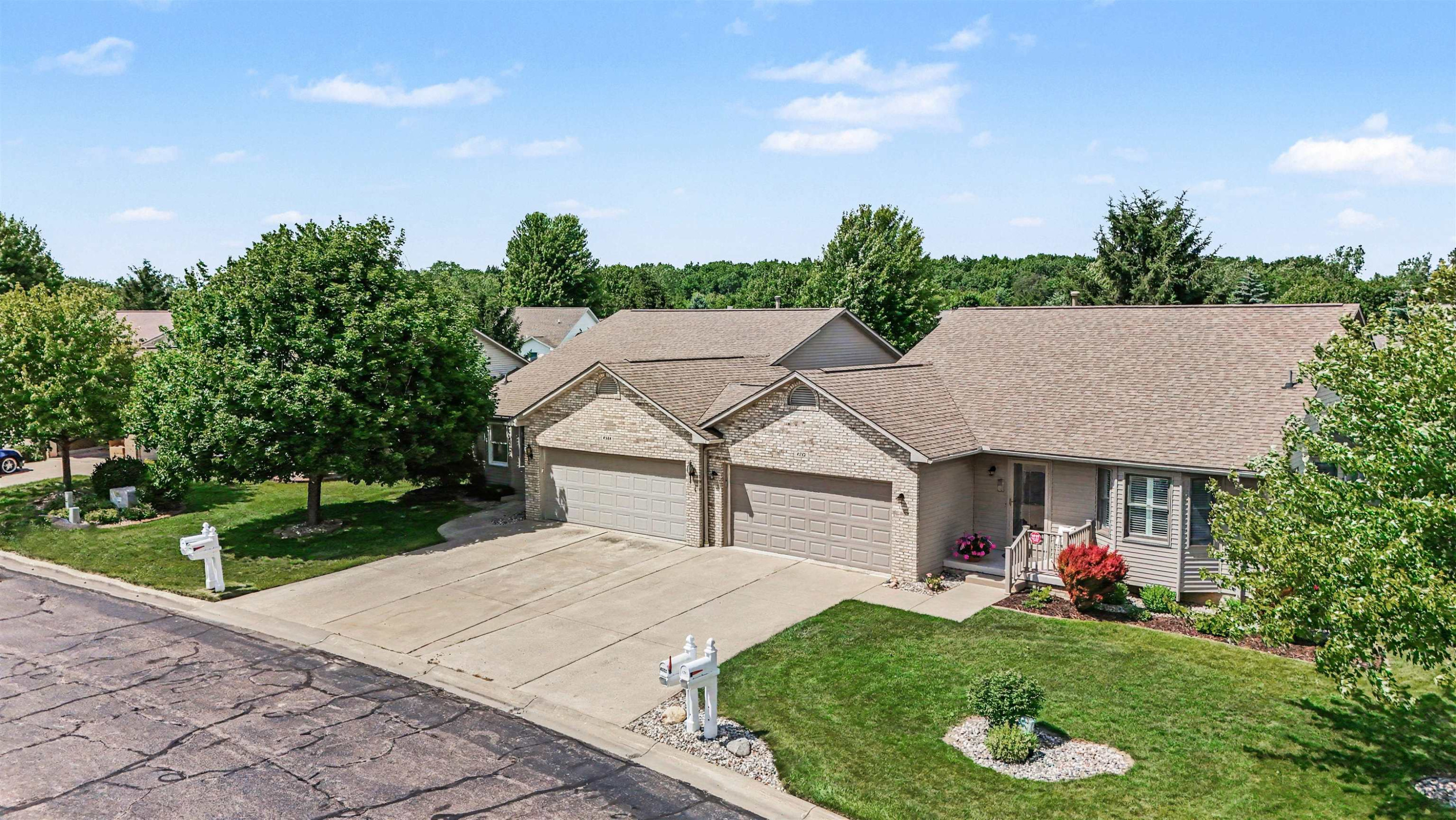 4264 Springbrook Drive, Swartz Creek, MI 48473 — Photo 22