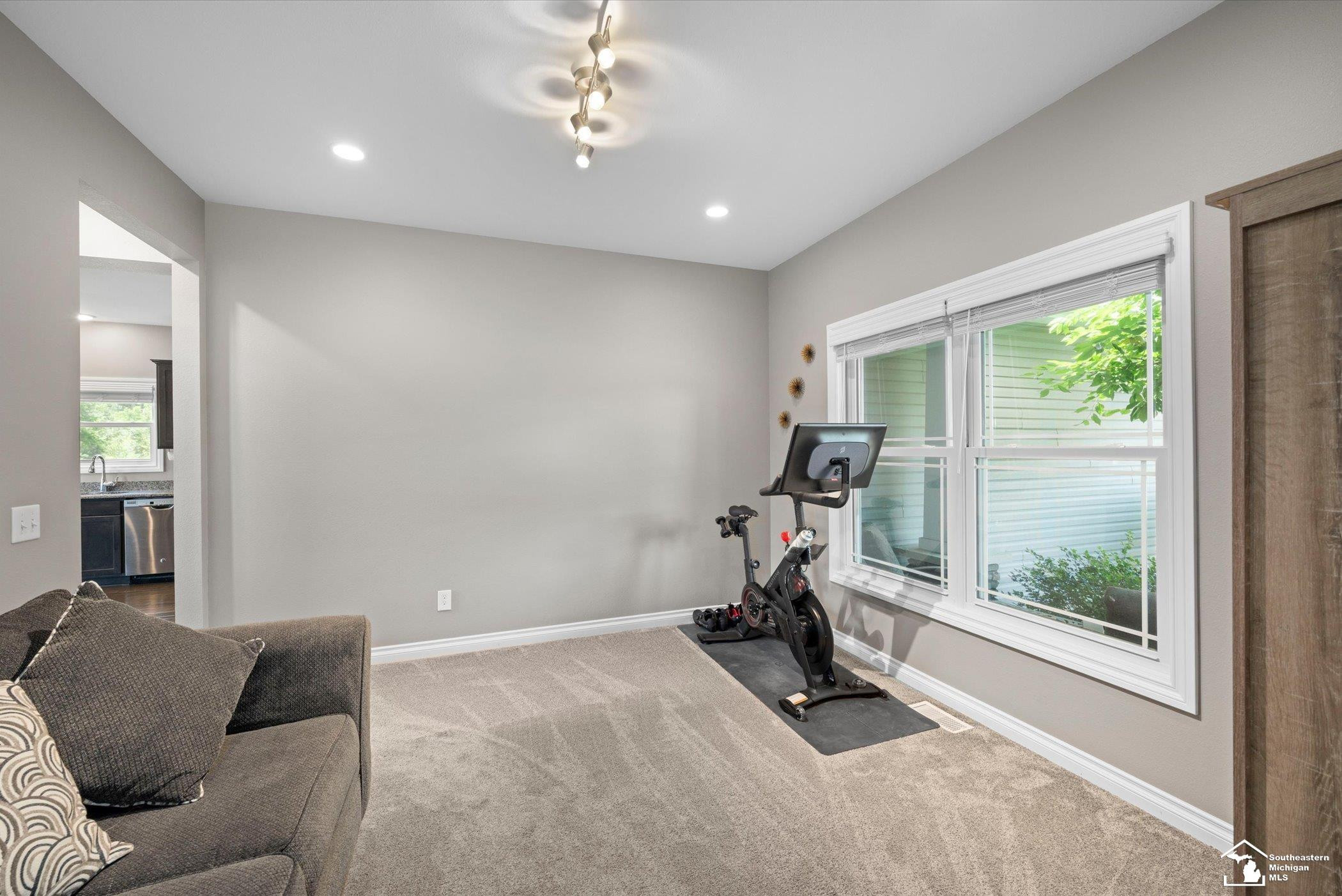 1235 Cascade Drive, Temperance, MI 48182 — Photo 8
