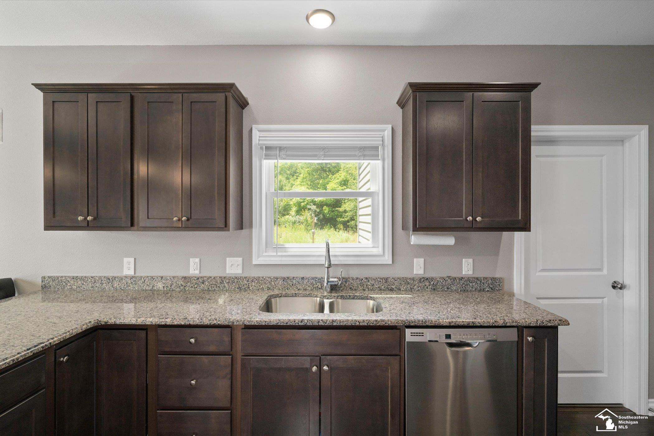 1235 Cascade Drive, Temperance, MI 48182 — Photo 22