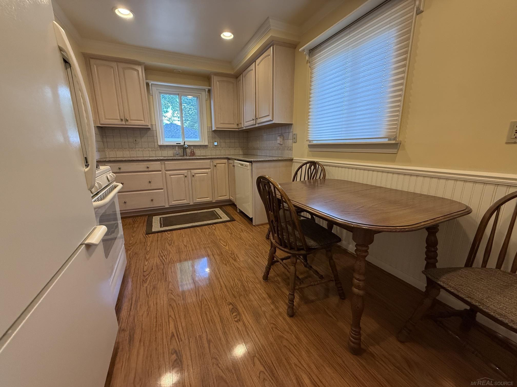 21209 Erben Street, Saint Clair Shores, MI 48081 — Photo 34