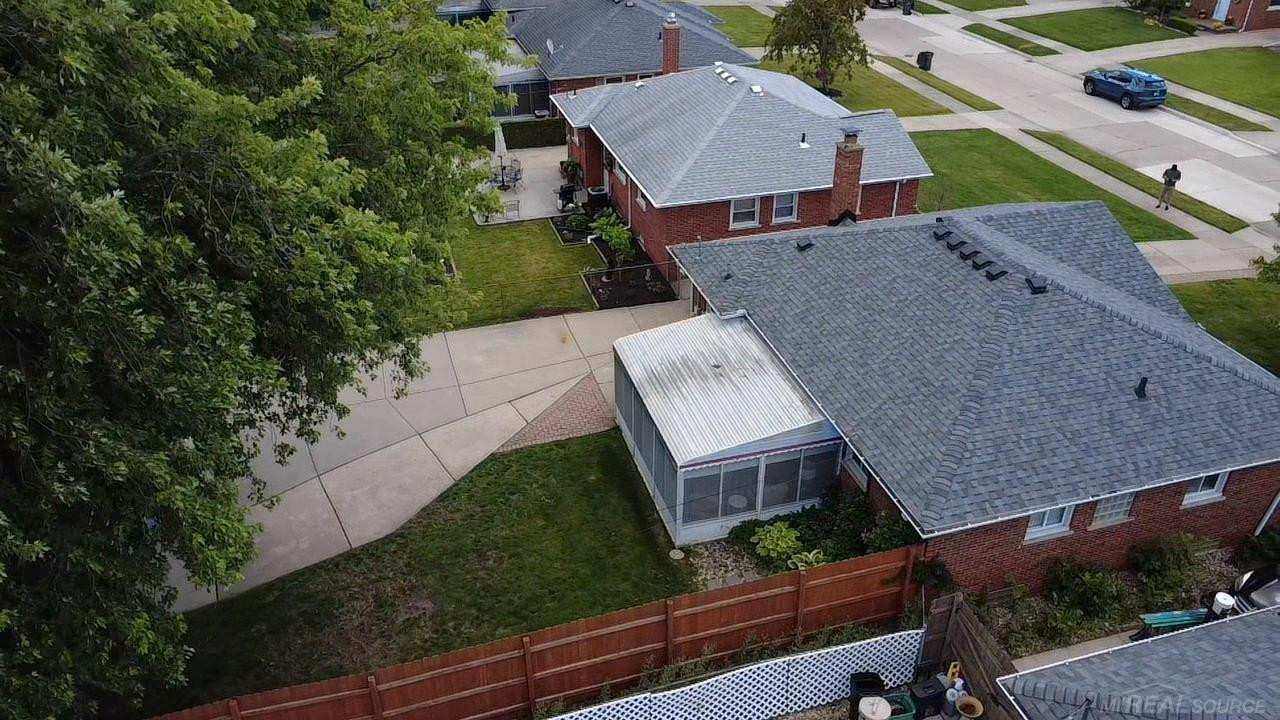 21209 Erben Street, Saint Clair Shores, MI 48081 — Photo 54