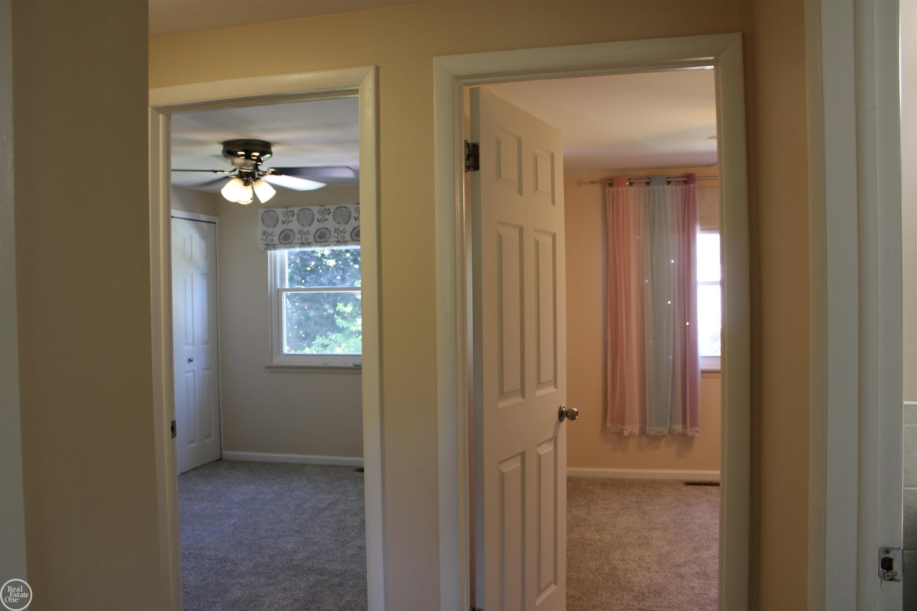 45731 Kensington Street, Utica, MI 48317 — Photo 18
