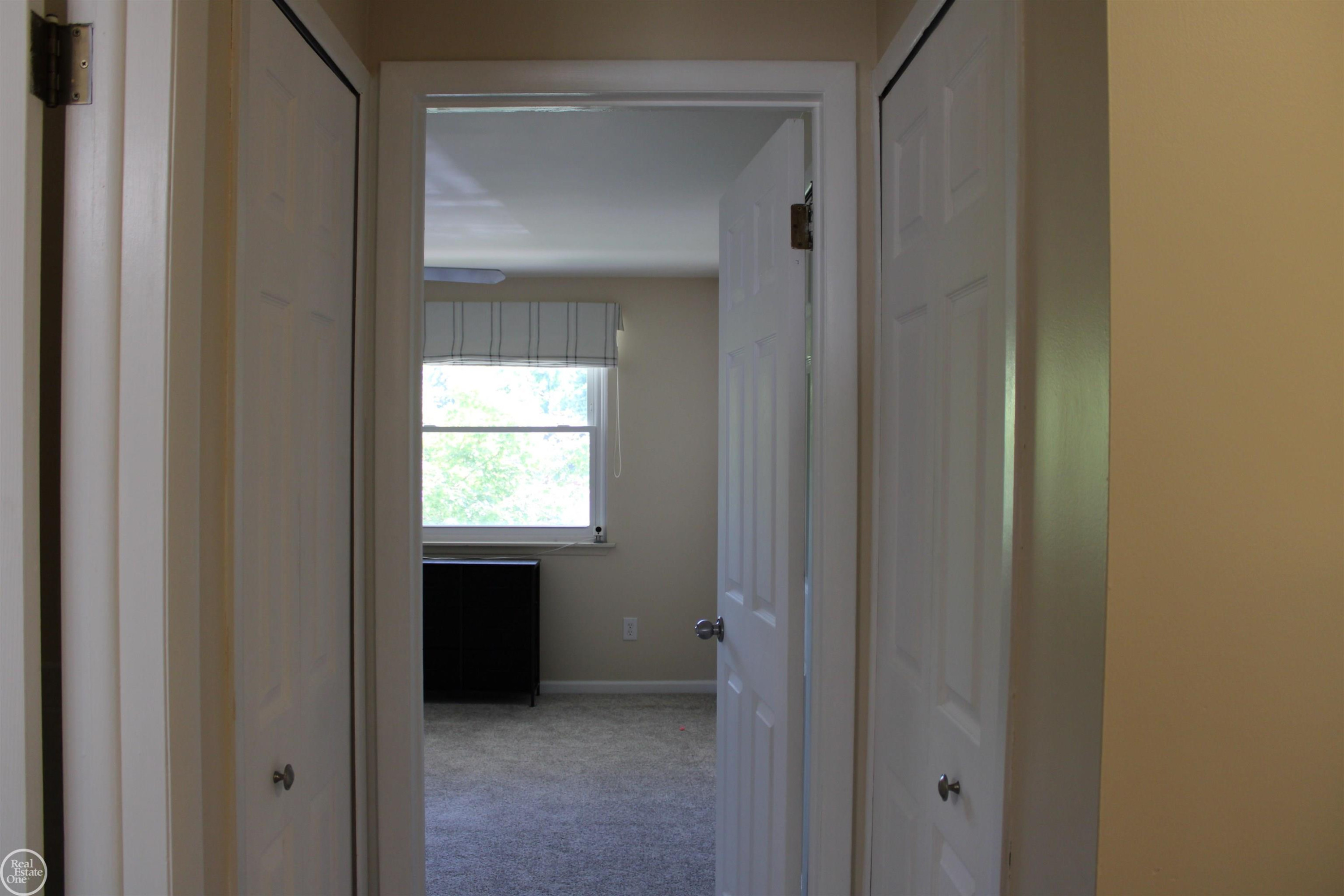 45731 Kensington Street, Utica, MI 48317 — Photo 19