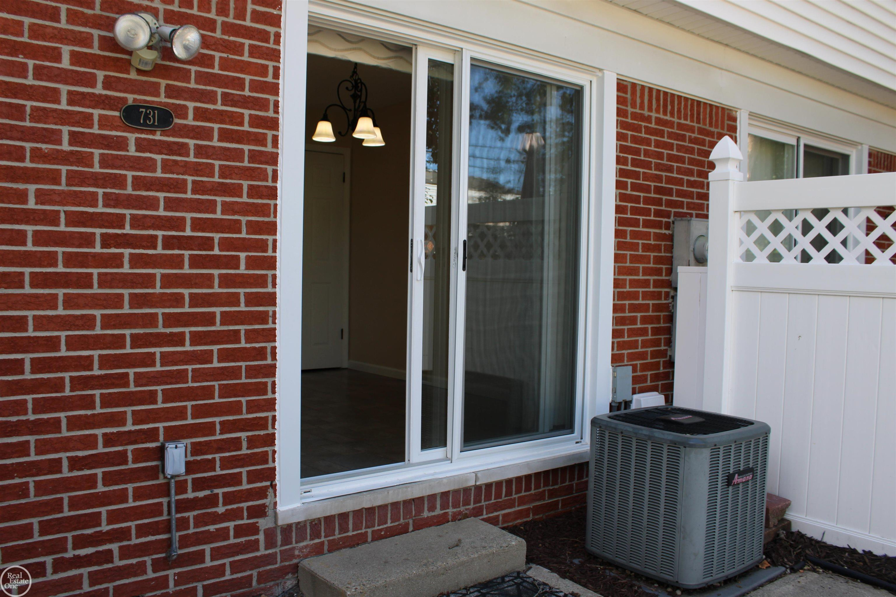 45731 Kensington Street, Utica, MI 48317 — Photo 42