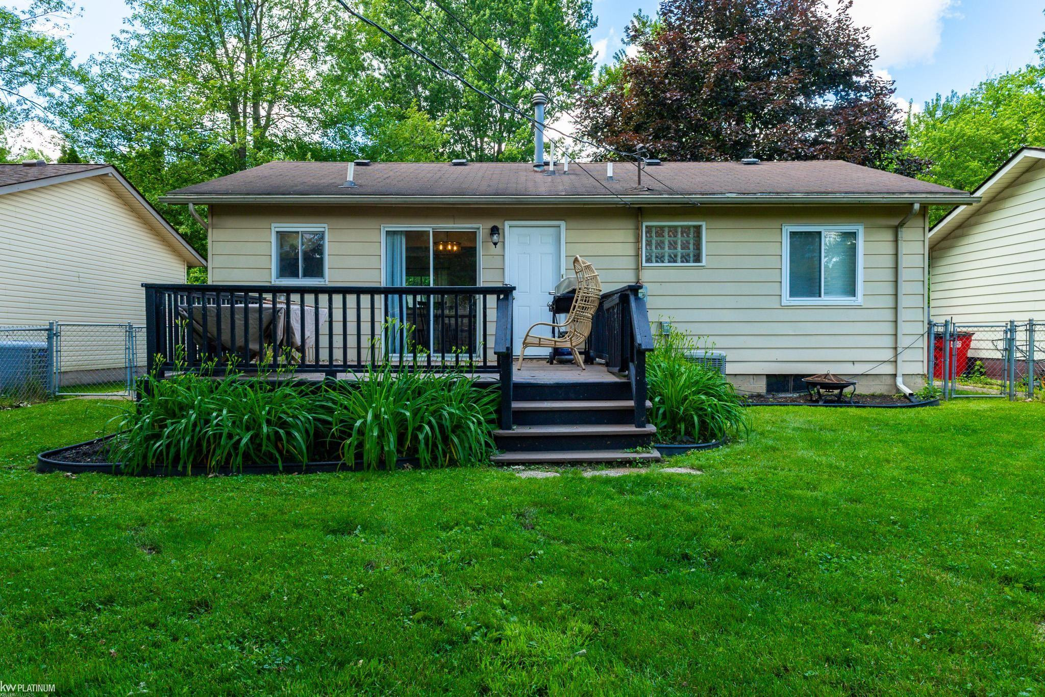 39574 Detroit Street, MI — Photo 17