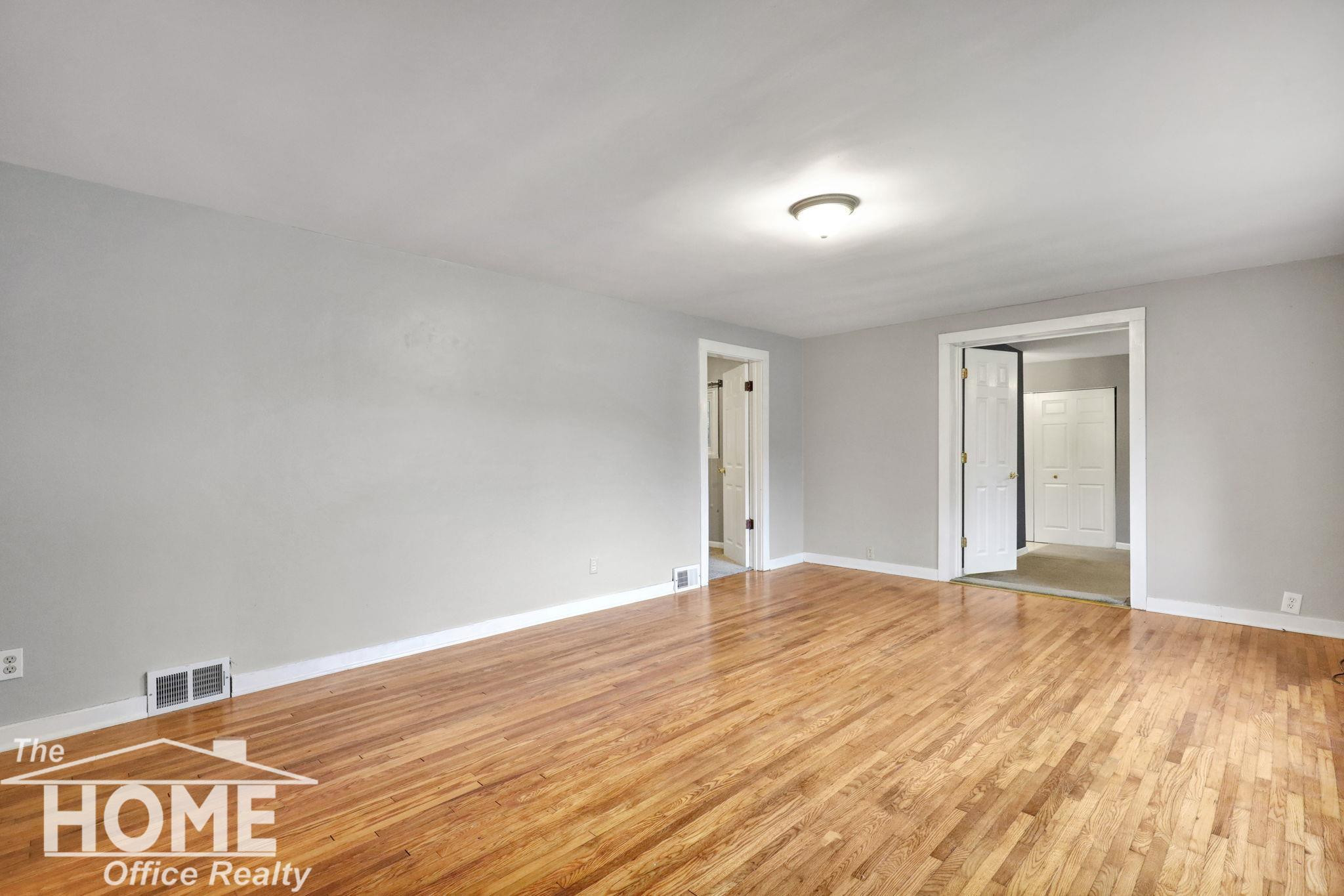 204 E McArthur Street, Corunna, MI 48817 — Photo 3
