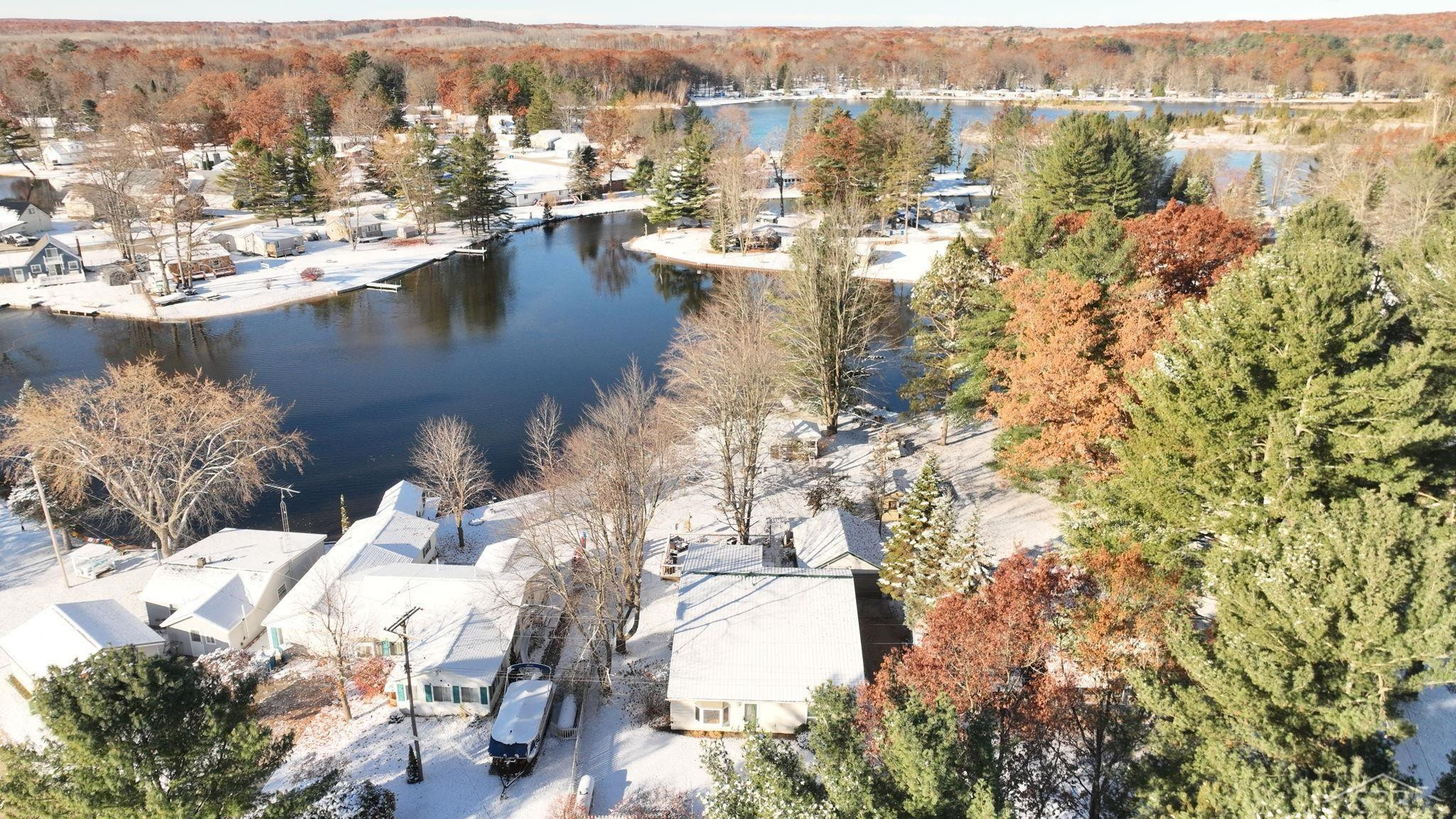 2427 Courtney Drive, Harrison, MI 48625 — Photo 5