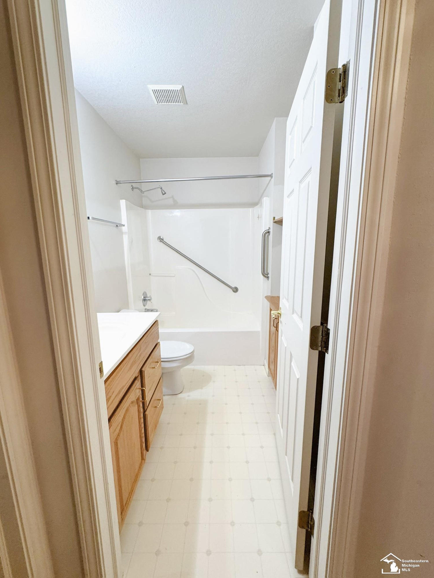 1626 Spruce Court, Temperance, MI 48182 — Photo 14