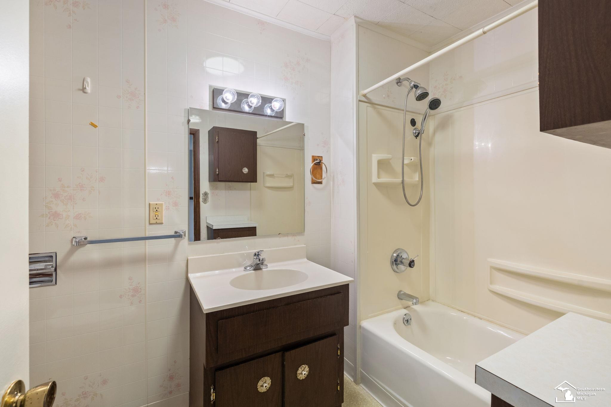 1011 Rambow Drive, Monroe, MI 48161 — Photo 21