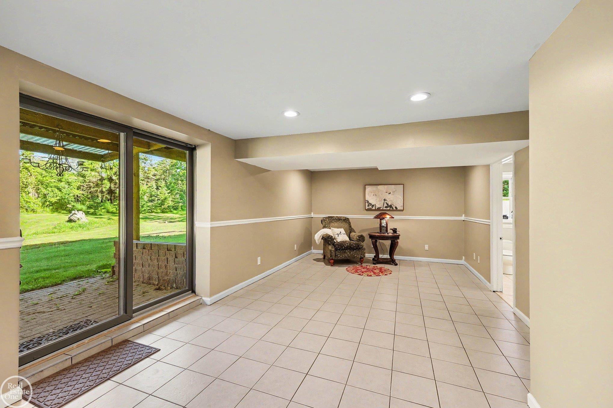 755 E Romeo Road, Leonard, MI 48367 — Photo 18