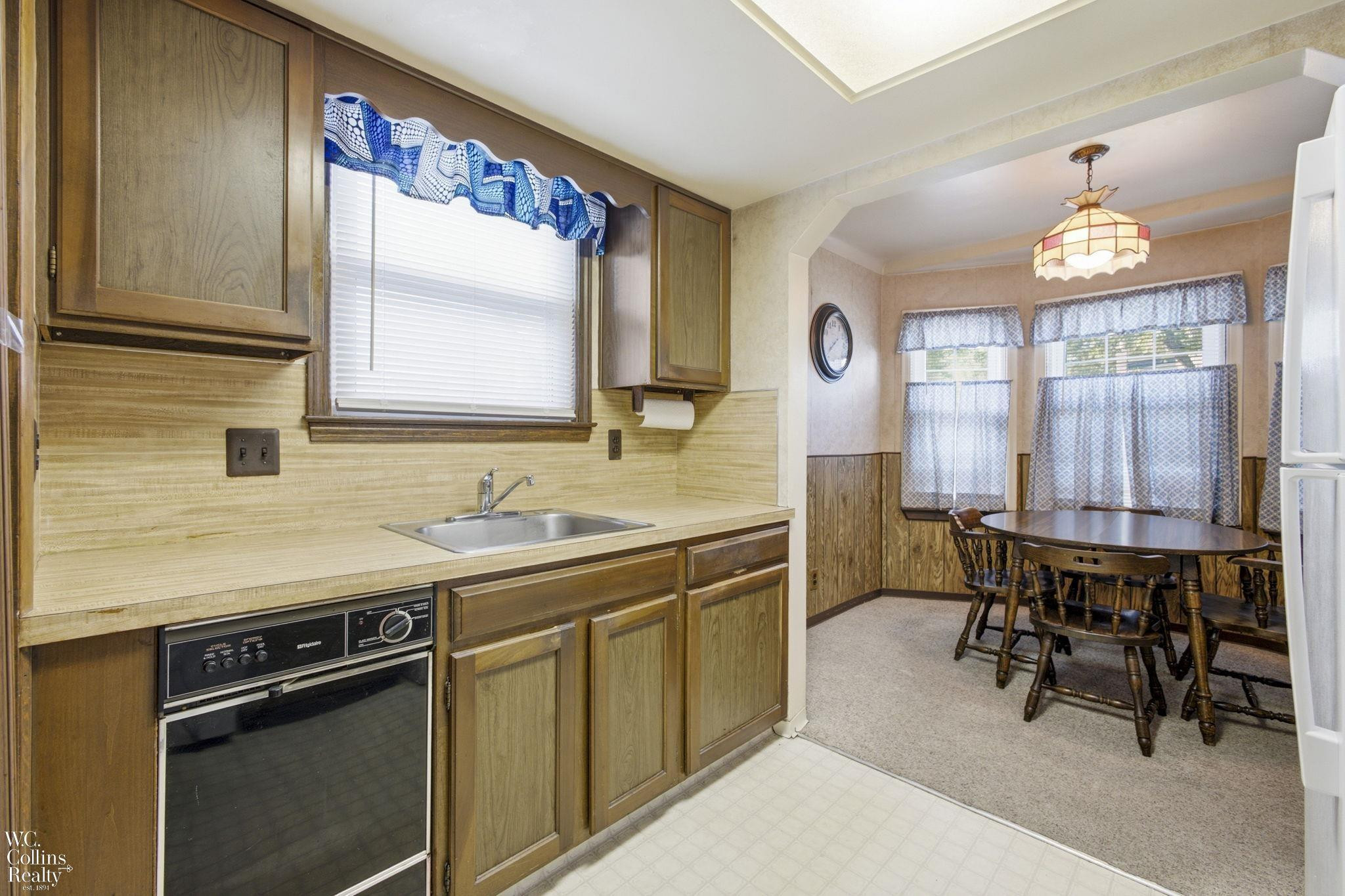 2446 Harvard Road, Berkley, MI 48072 — Photo 14