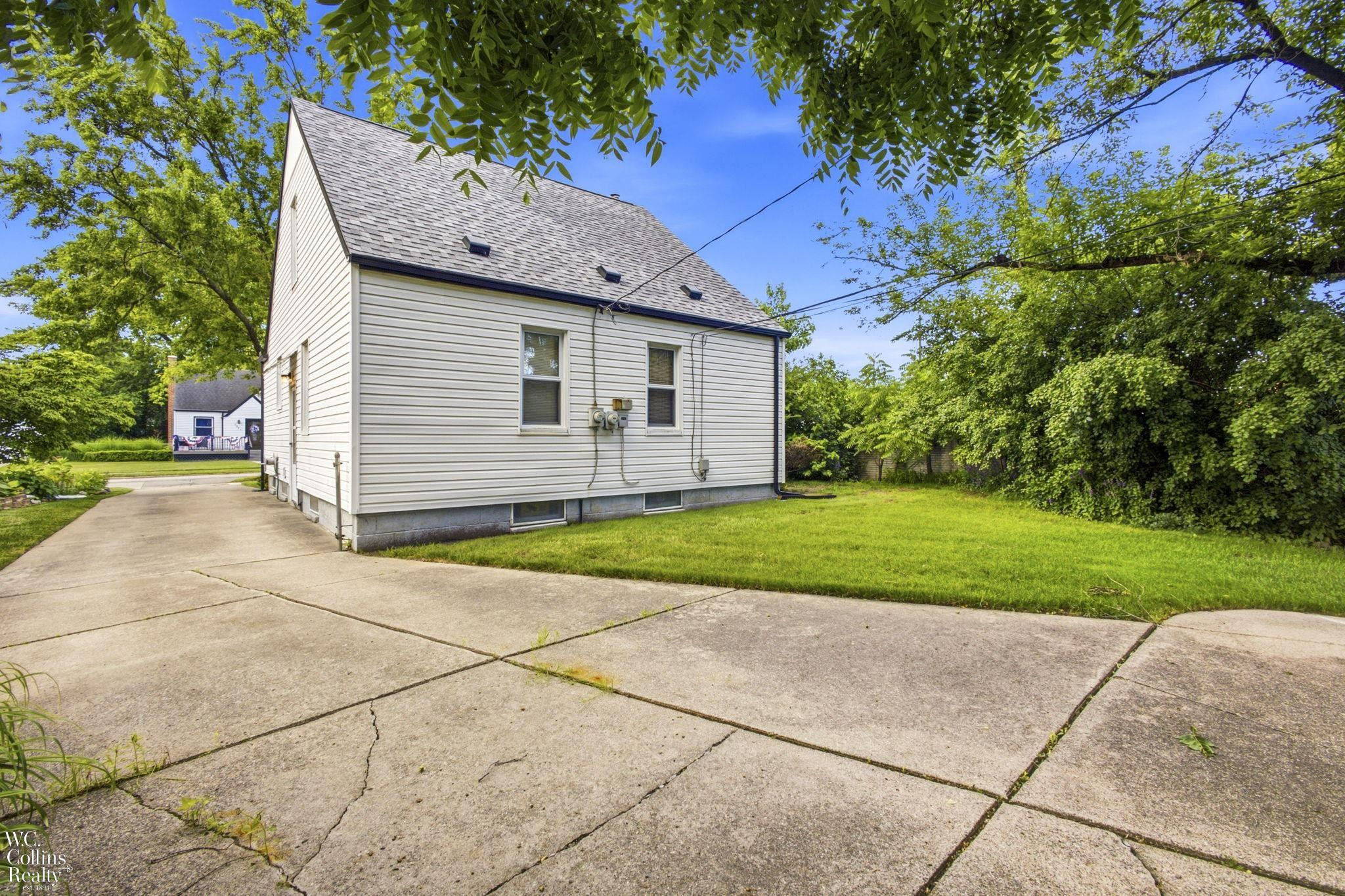 2446 Harvard Road, Berkley, MI 48072 — Photo 30
