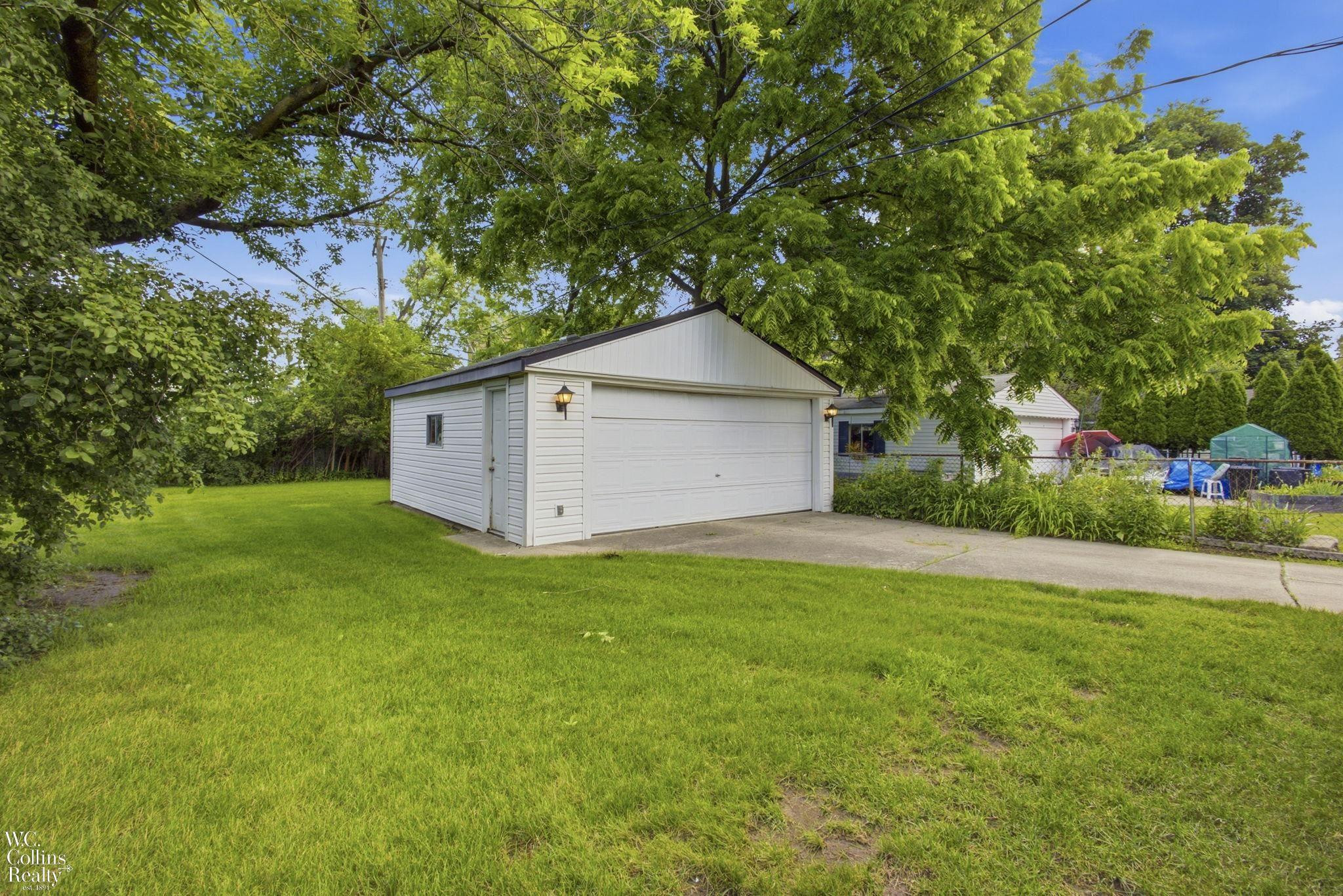 2446 Harvard Road, Berkley, MI 48072 — Photo 32