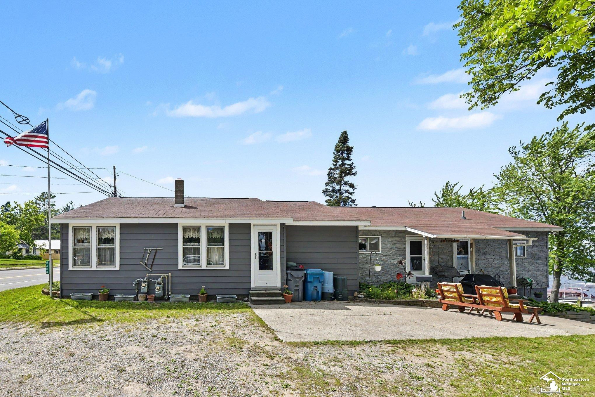 5358 W Houghton Lake Drive, Houghton Lake, MI 48629 — Photo 3