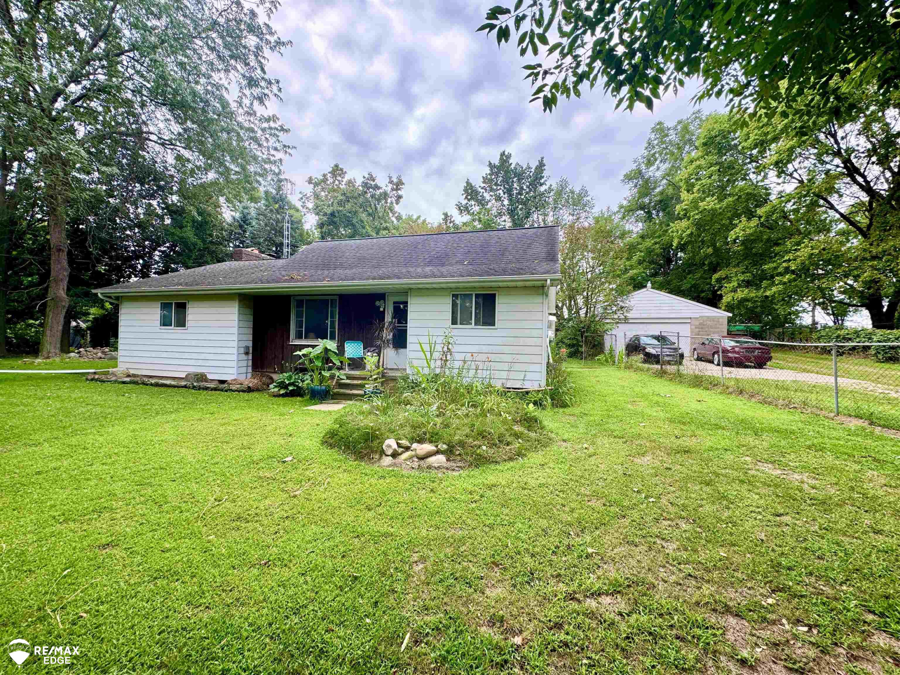 5262 E Coldwater Road, Flint, MI 48506 — Photo 7