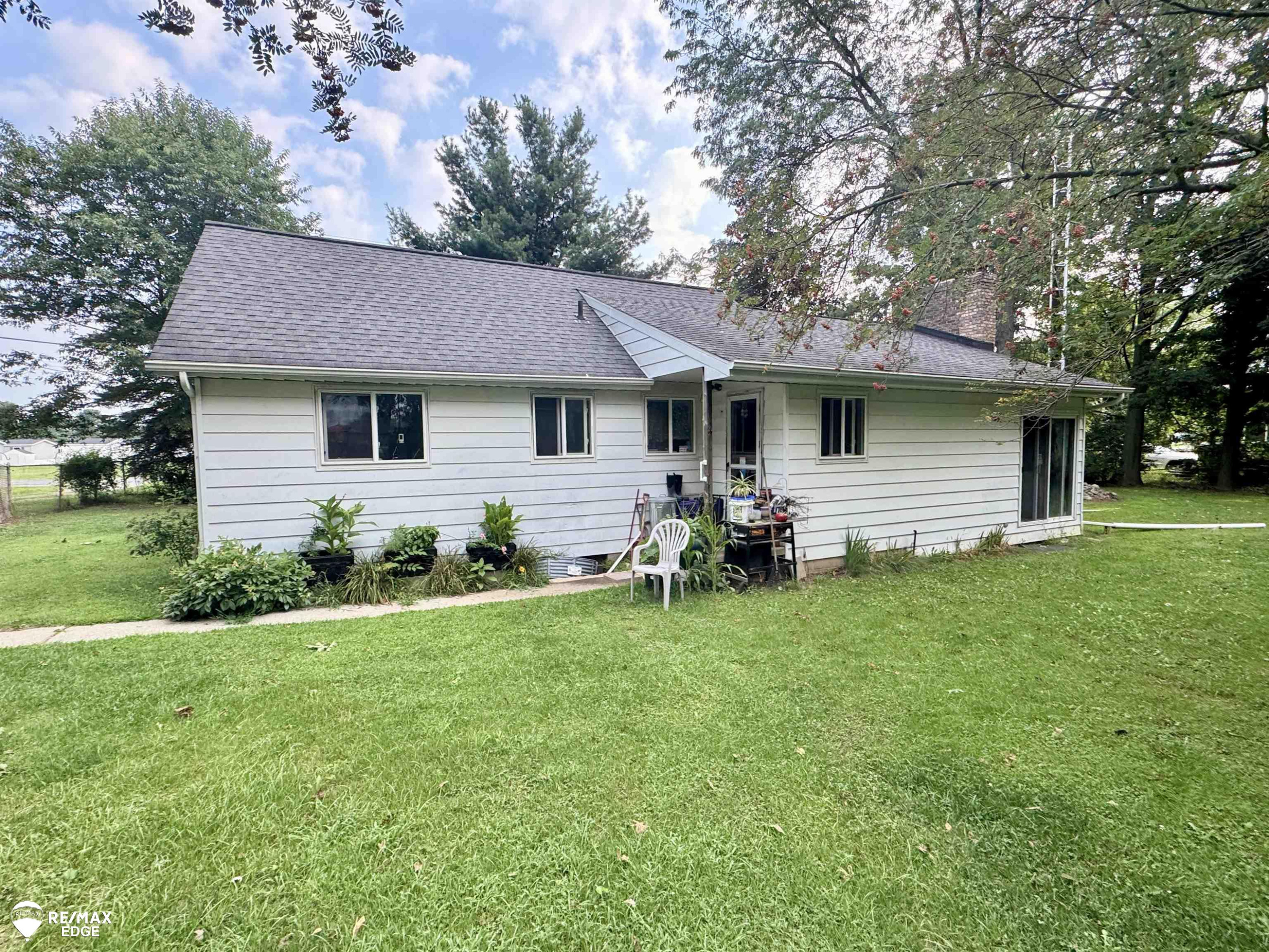 5262 E Coldwater Road, Flint, MI 48506 — Photo 8