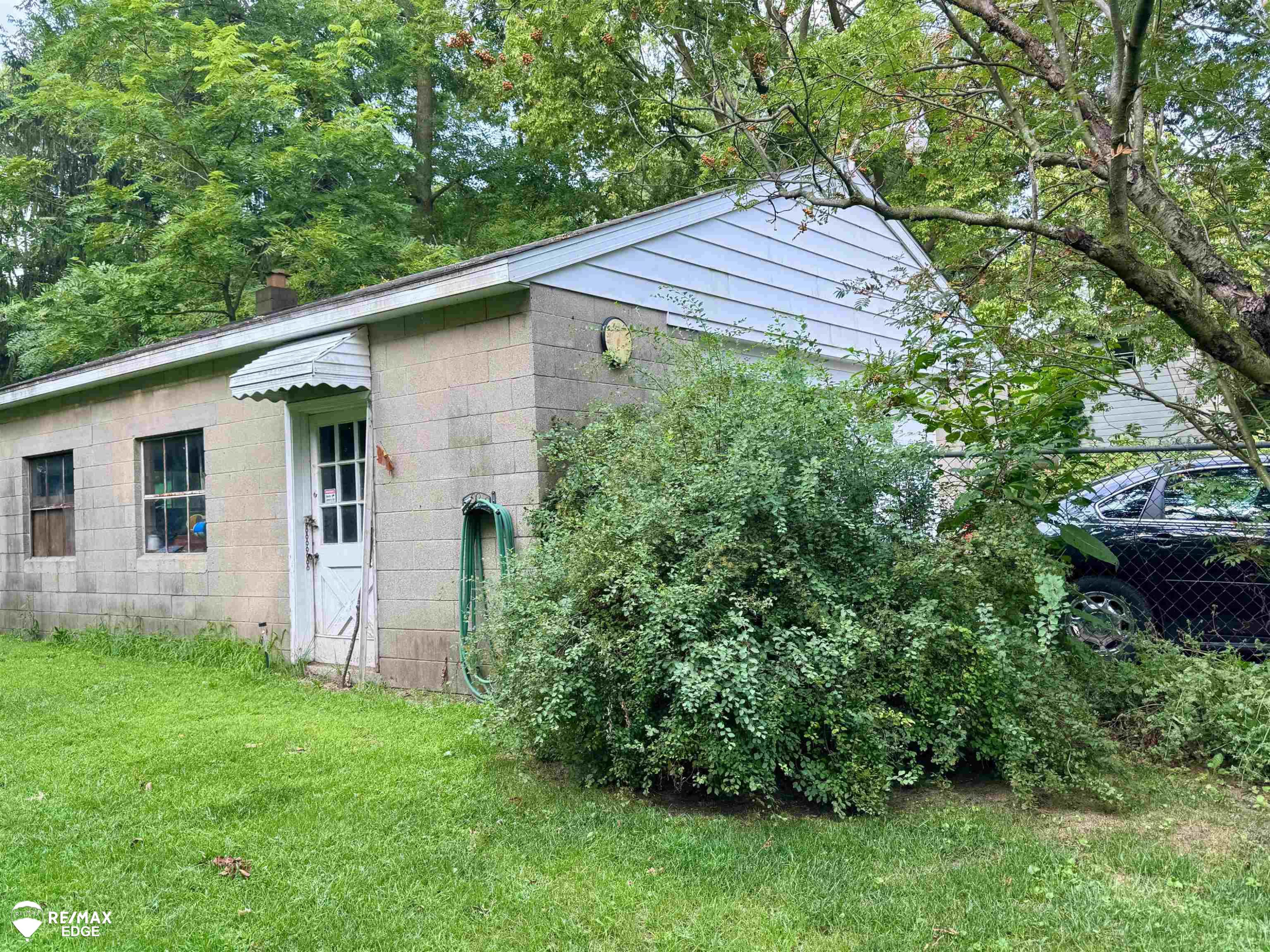 5262 E Coldwater Road, Flint, MI 48506 — Photo 10