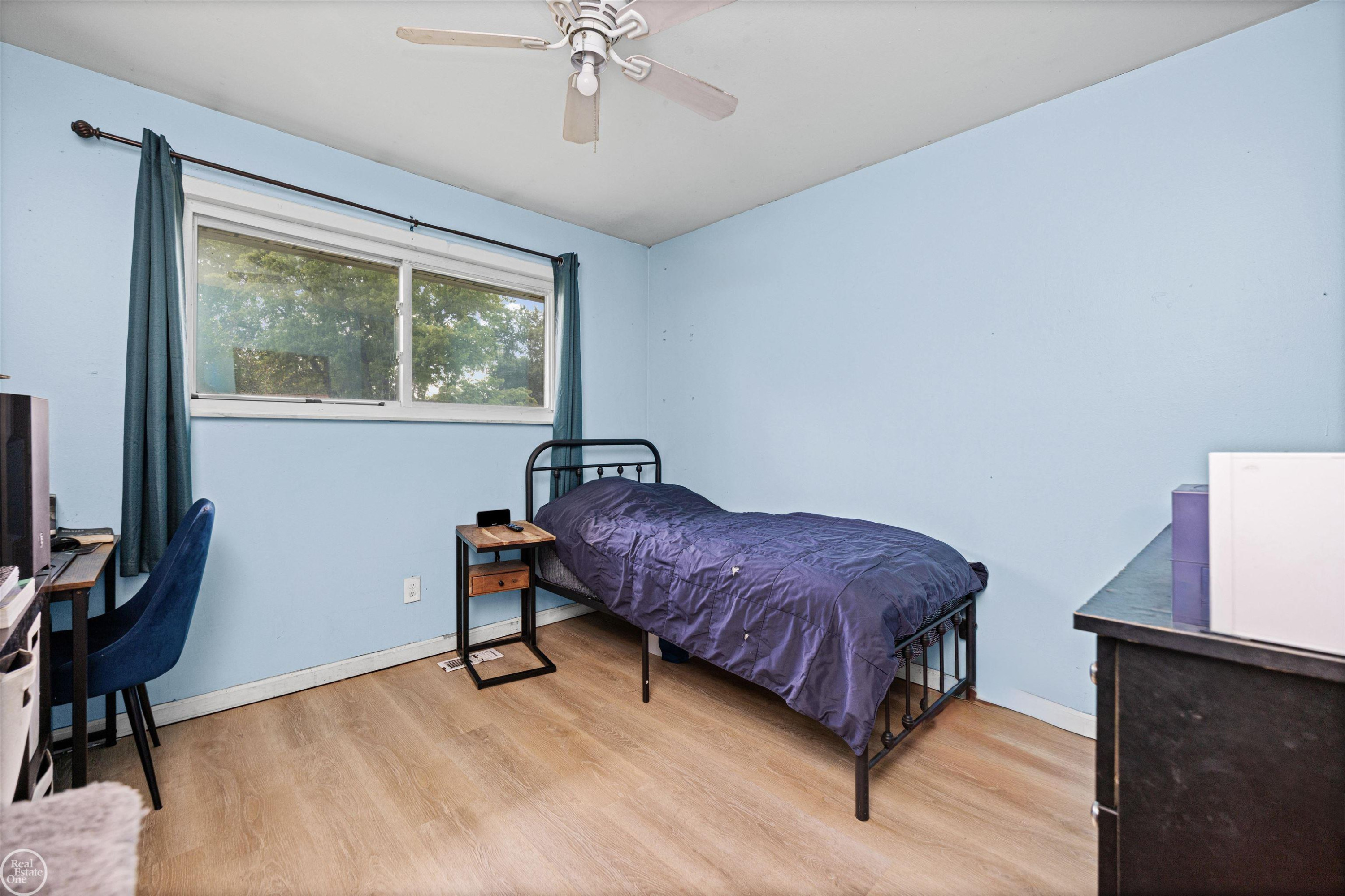 42251 BETLEY Drive, Sterling Heights, MI 48313 — Photo 11