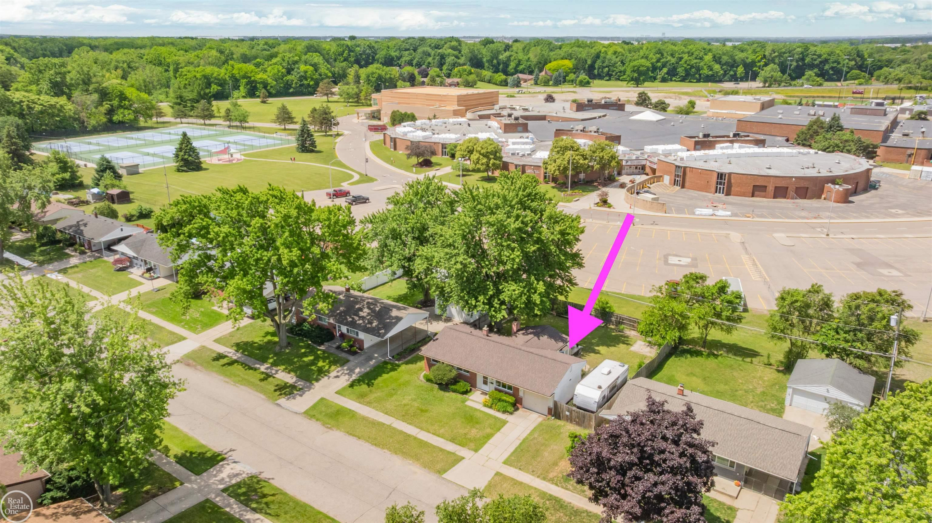 42251 BETLEY Drive, Sterling Heights, MI 48313 — Photo 19