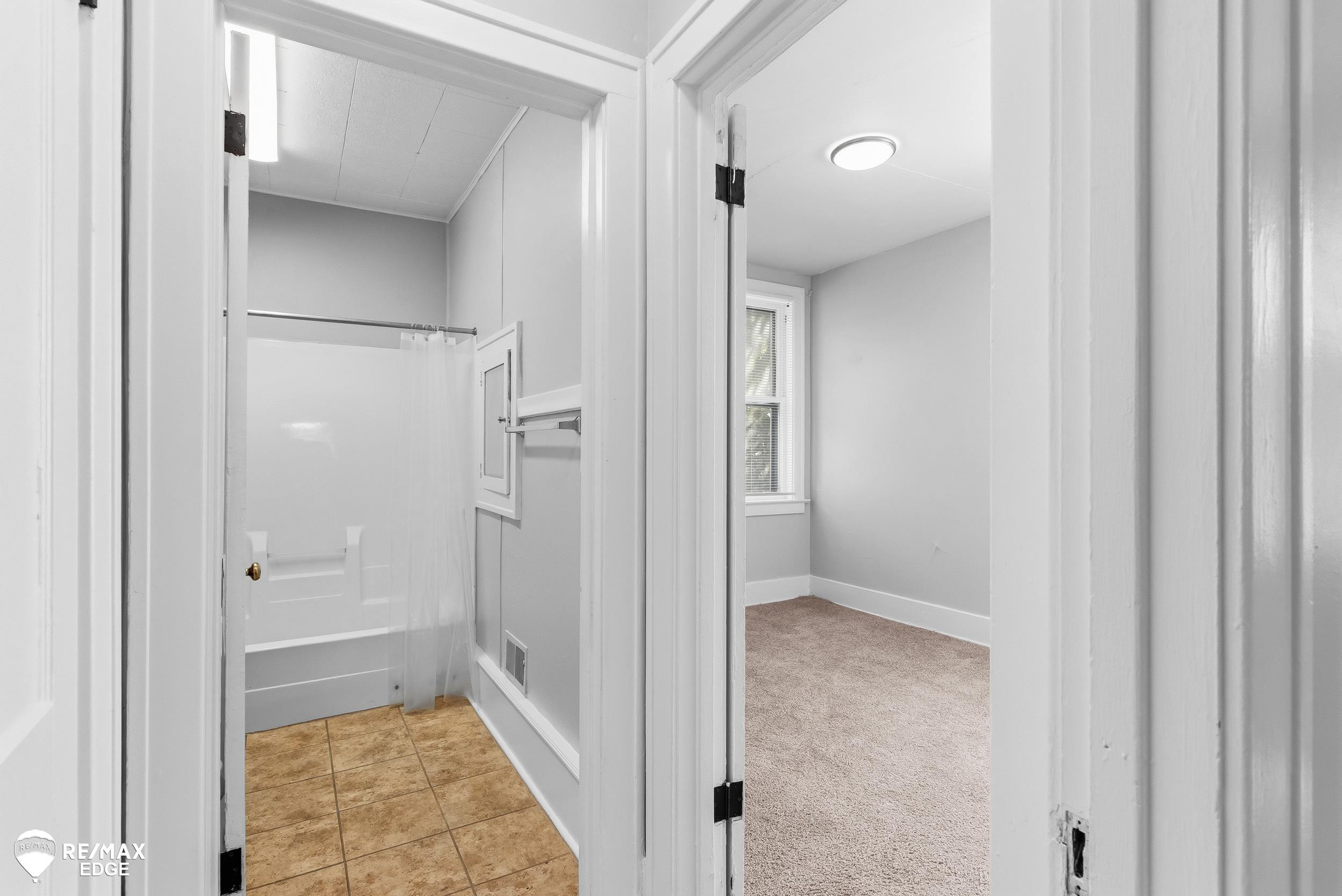 625 Thayer Street, Flint, MI 48503 — Photo 34