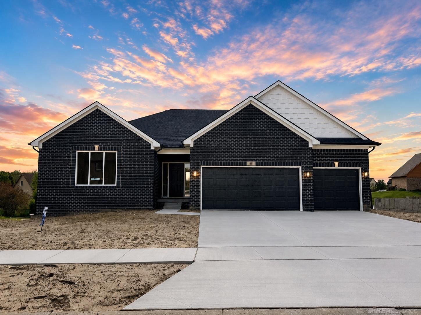 1111 Williamson Circle, Pontiac, MI 48340 — front exterior