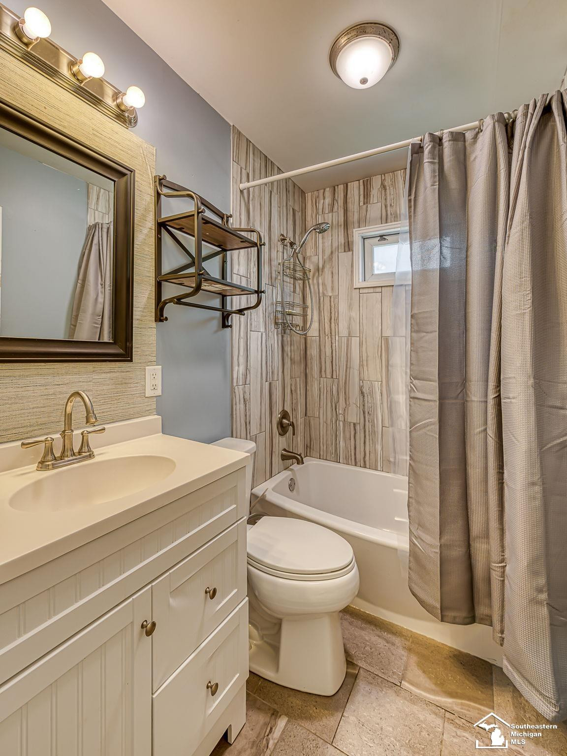 13023 S Dixie Highway, La Salle, MI — Photo 11