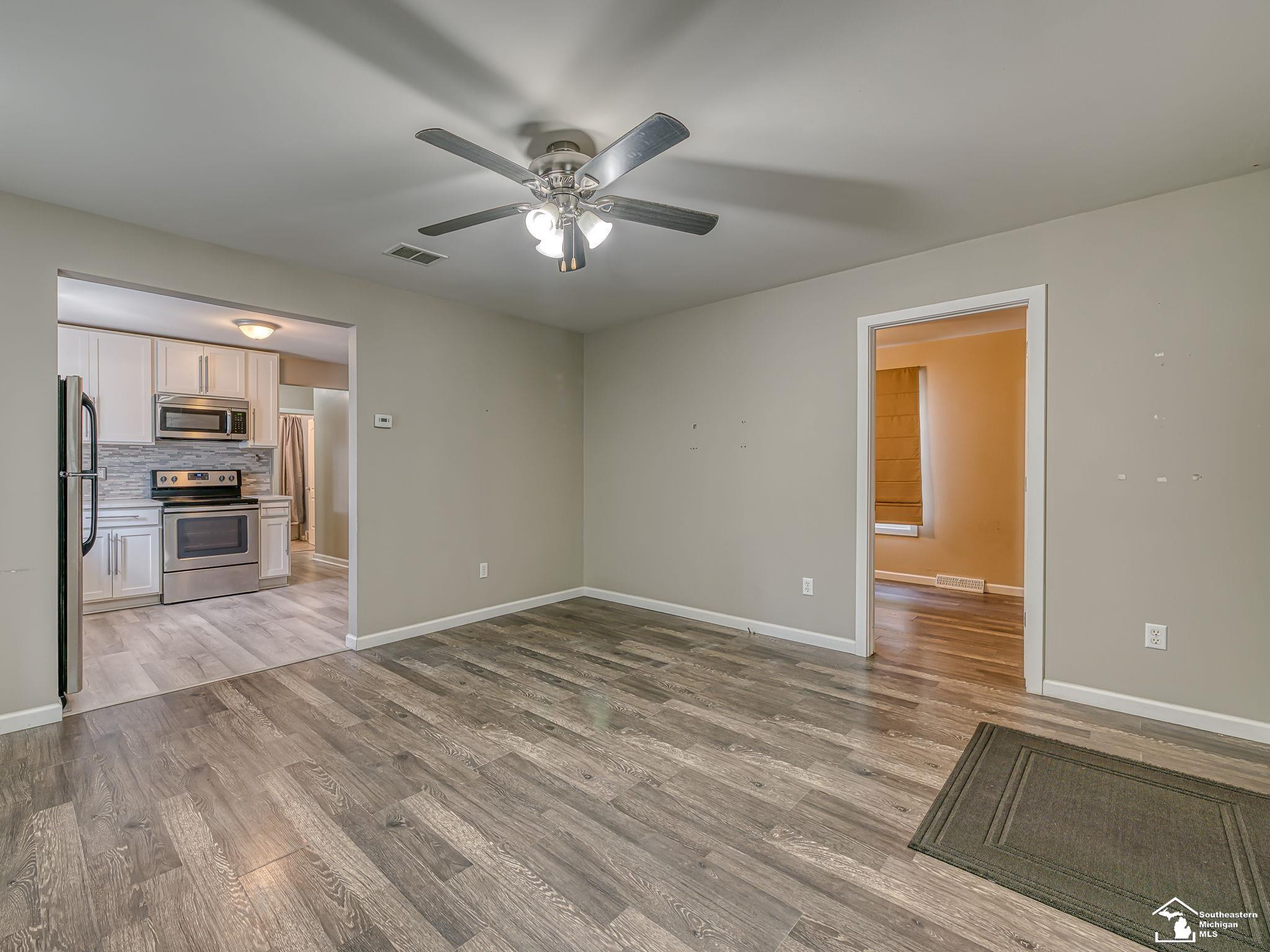 13023 S Dixie Highway, La Salle, MI — Photo 12