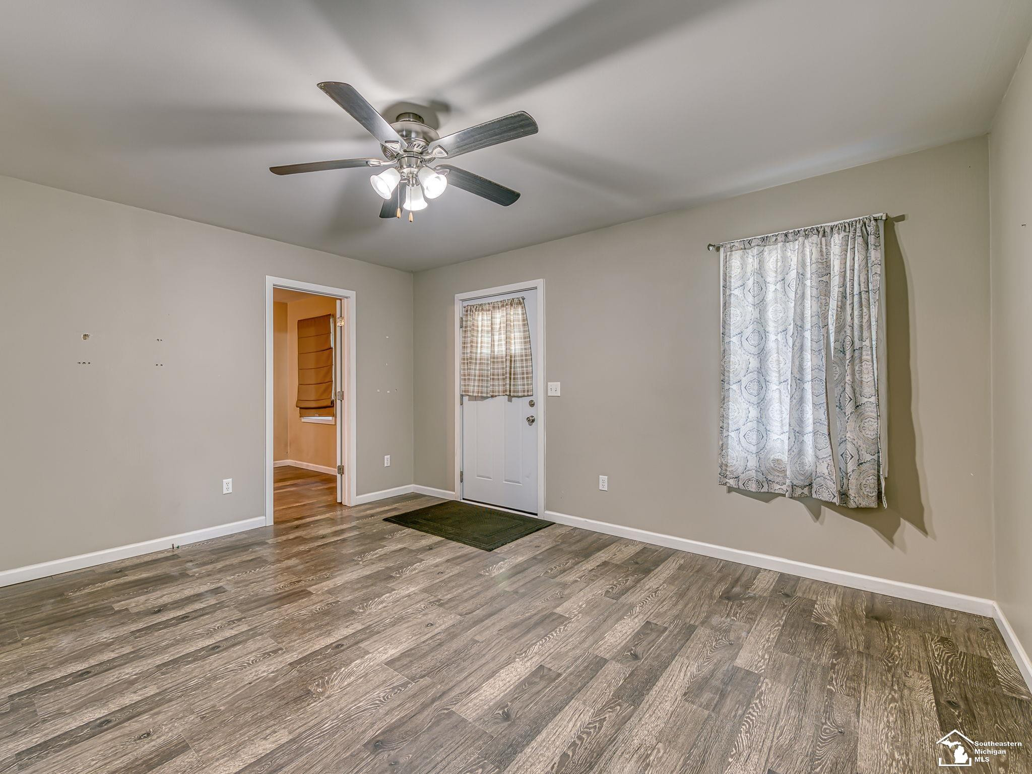 13023 S Dixie Highway, La Salle, MI — Photo 14