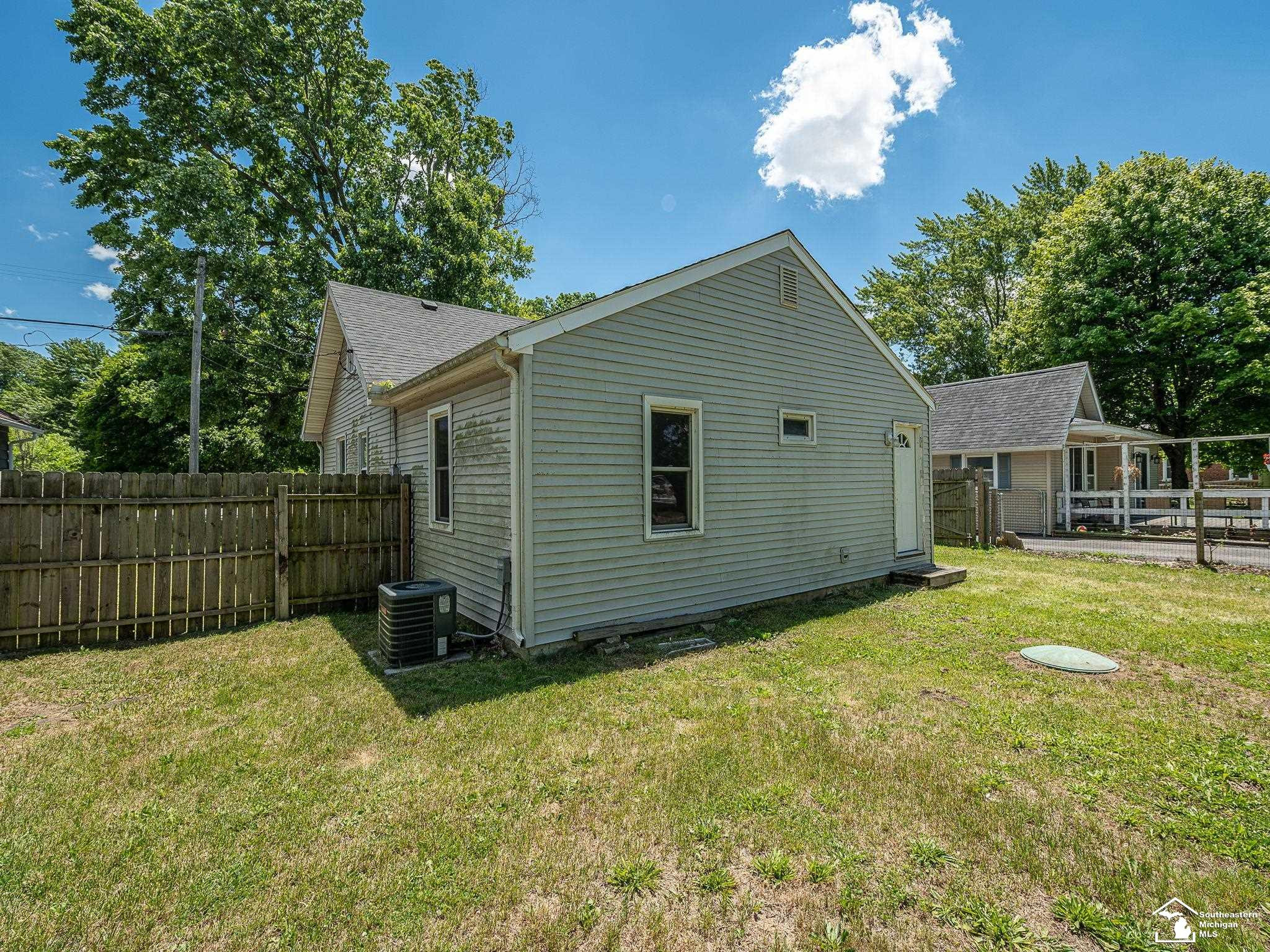 13023 S Dixie Highway, La Salle, MI — Photo 22