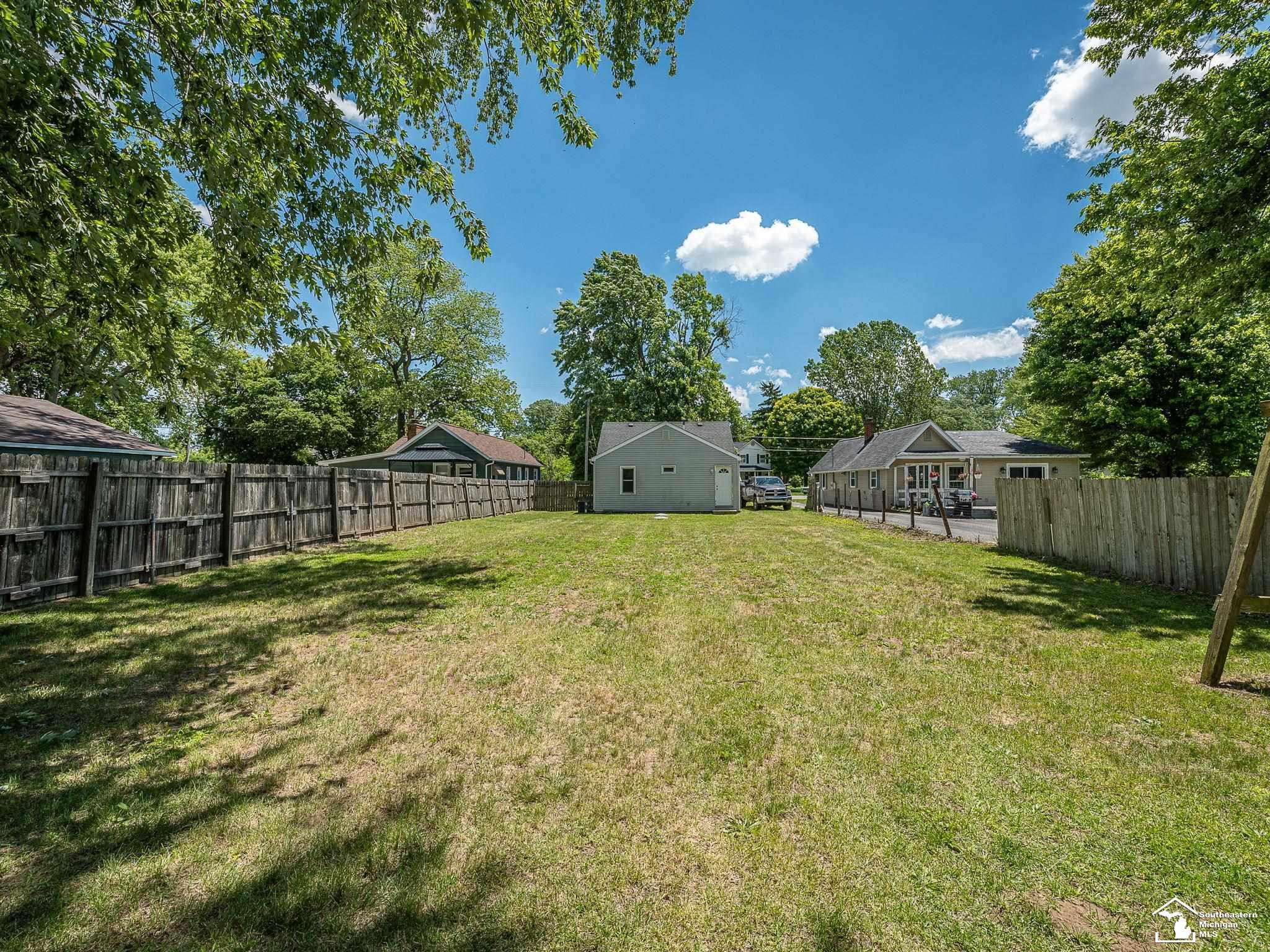 13023 S Dixie Highway, La Salle, MI — Photo 23