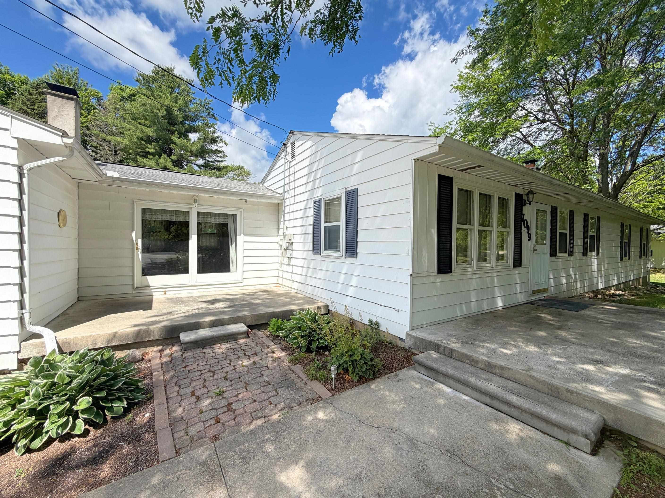 7099 N Henderson Road, Davison, MI 48420 — Photo 3