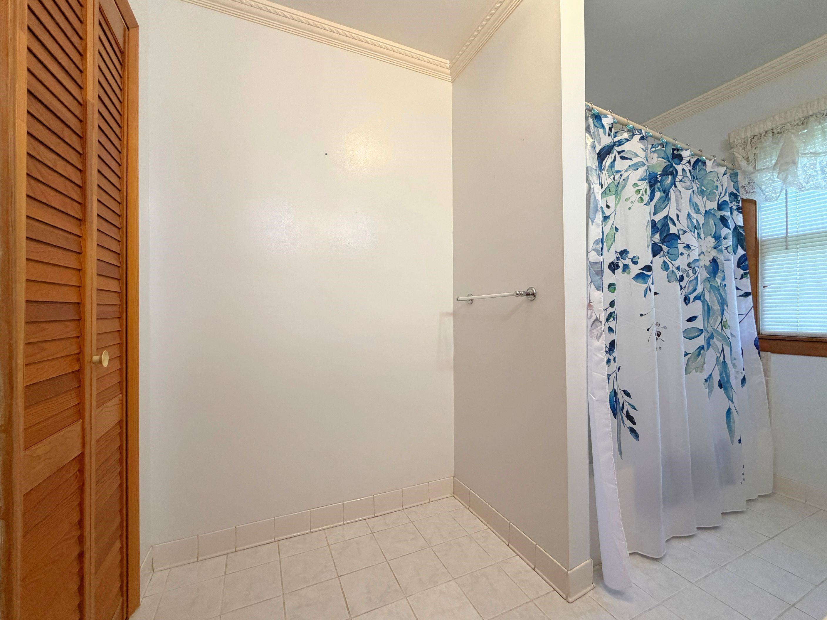 7099 N Henderson Road, Davison, MI 48420 — Photo 16