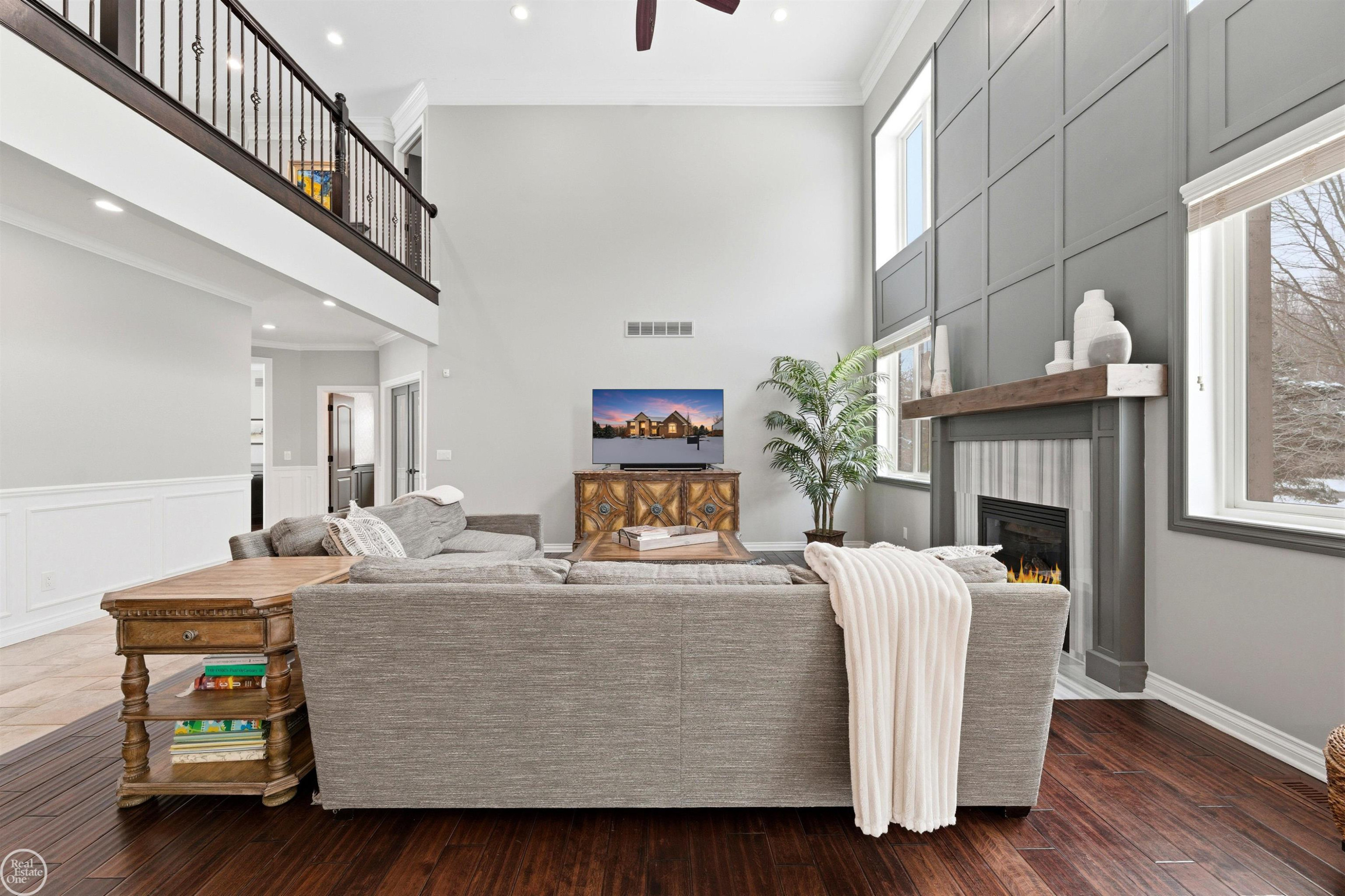 6024 HARBOR Court, MI — Photo 9