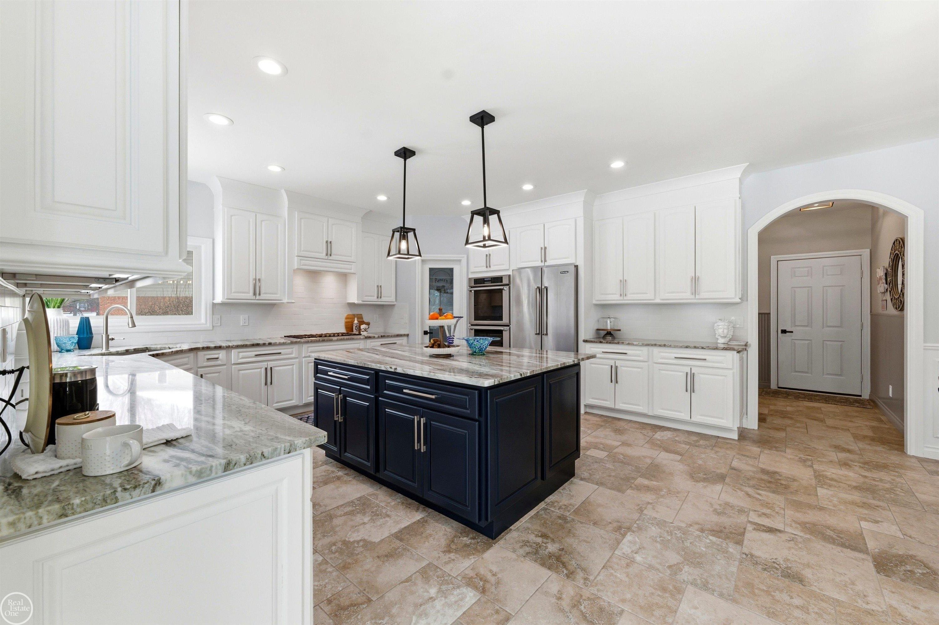 6024 HARBOR Court, MI — Photo 15