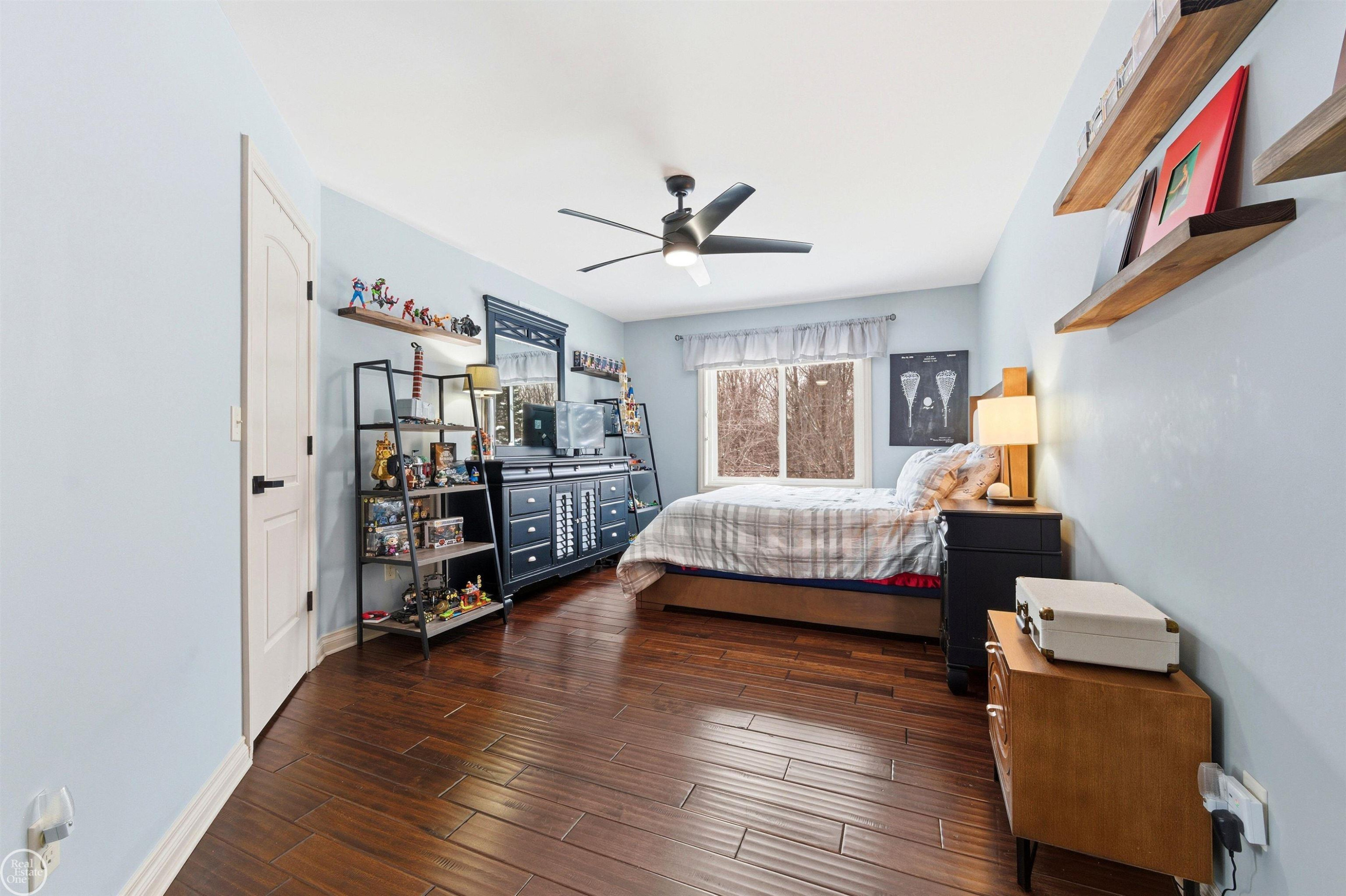 6024 HARBOR Court, MI — Photo 28