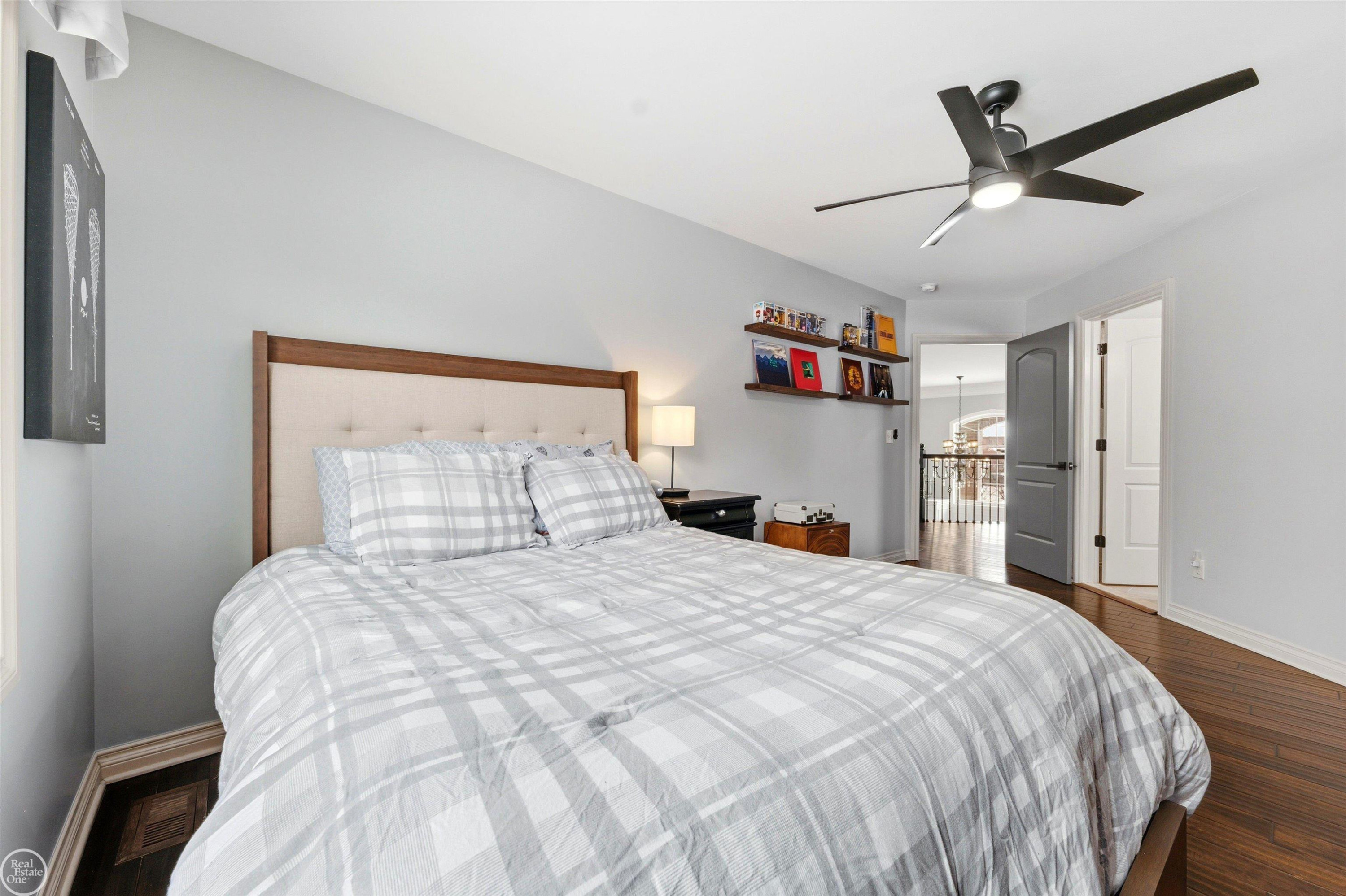 6024 HARBOR Court, MI — Photo 29