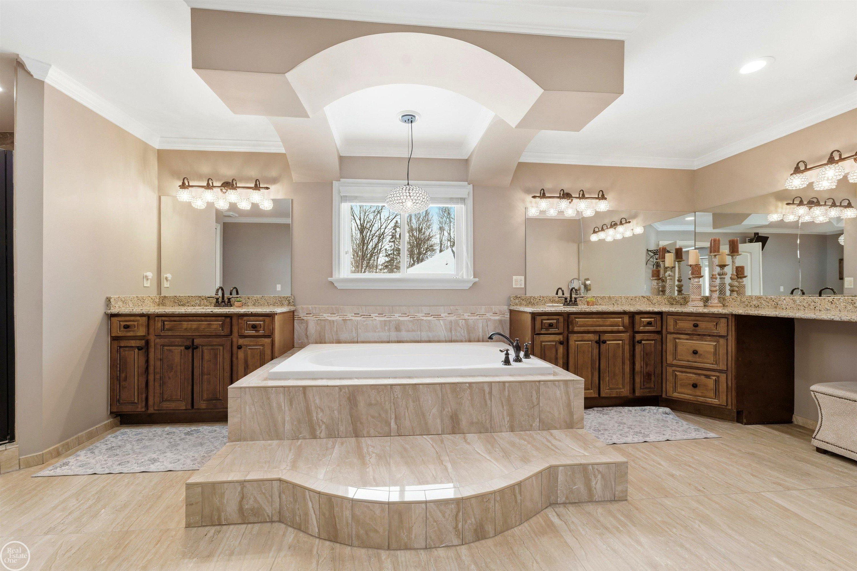 6024 HARBOR Court, MI — Photo 34