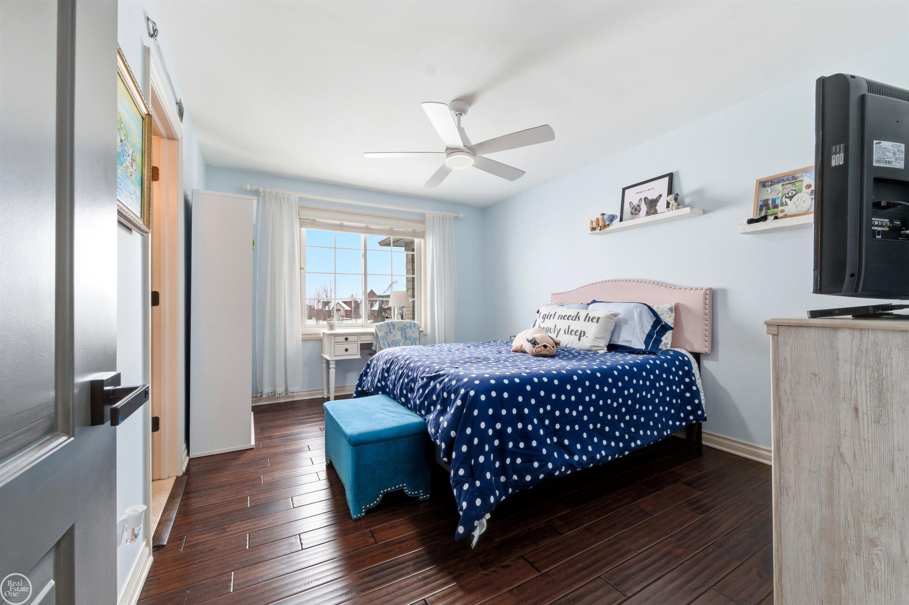 6024 HARBOR Court, MI — Photo 41
