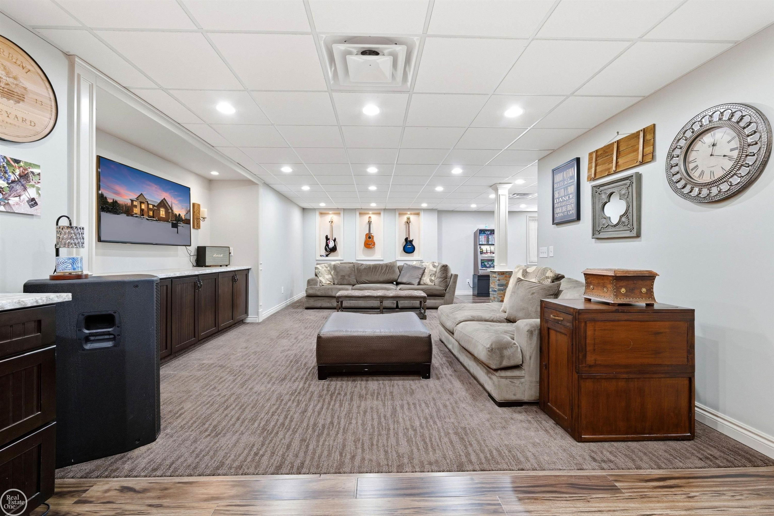 6024 HARBOR Court, MI — Photo 46