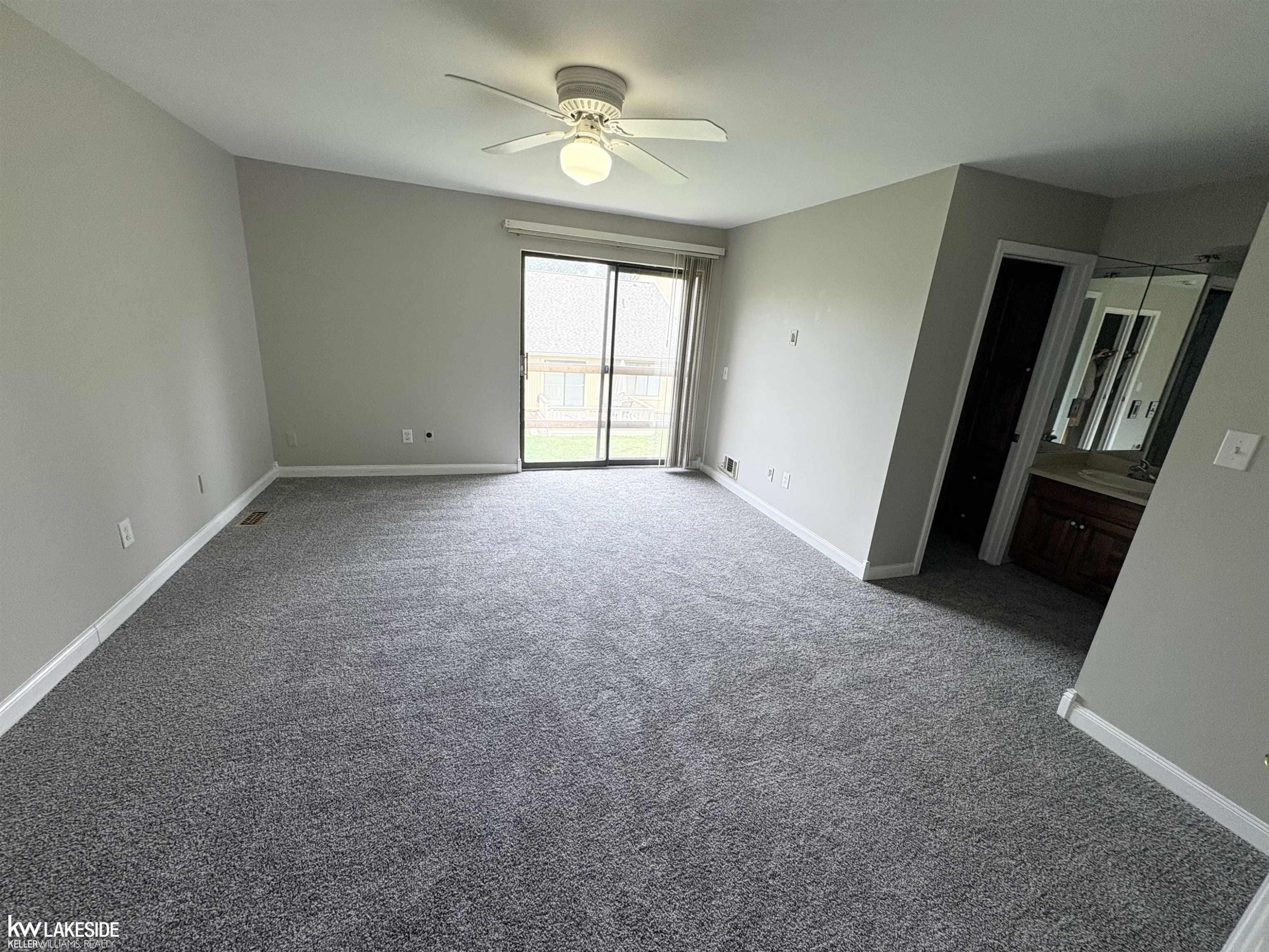 616 byron ct Road, Rochester, MI 48307 — Photo 11