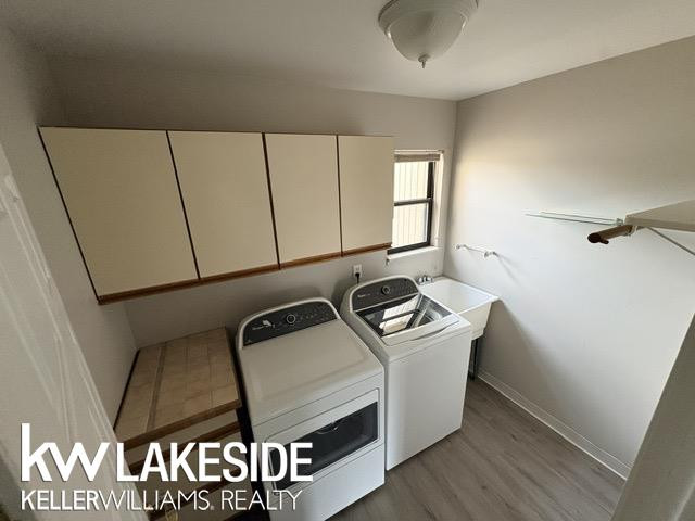 616 byron ct Road, Rochester, MI 48307 — Photo 13