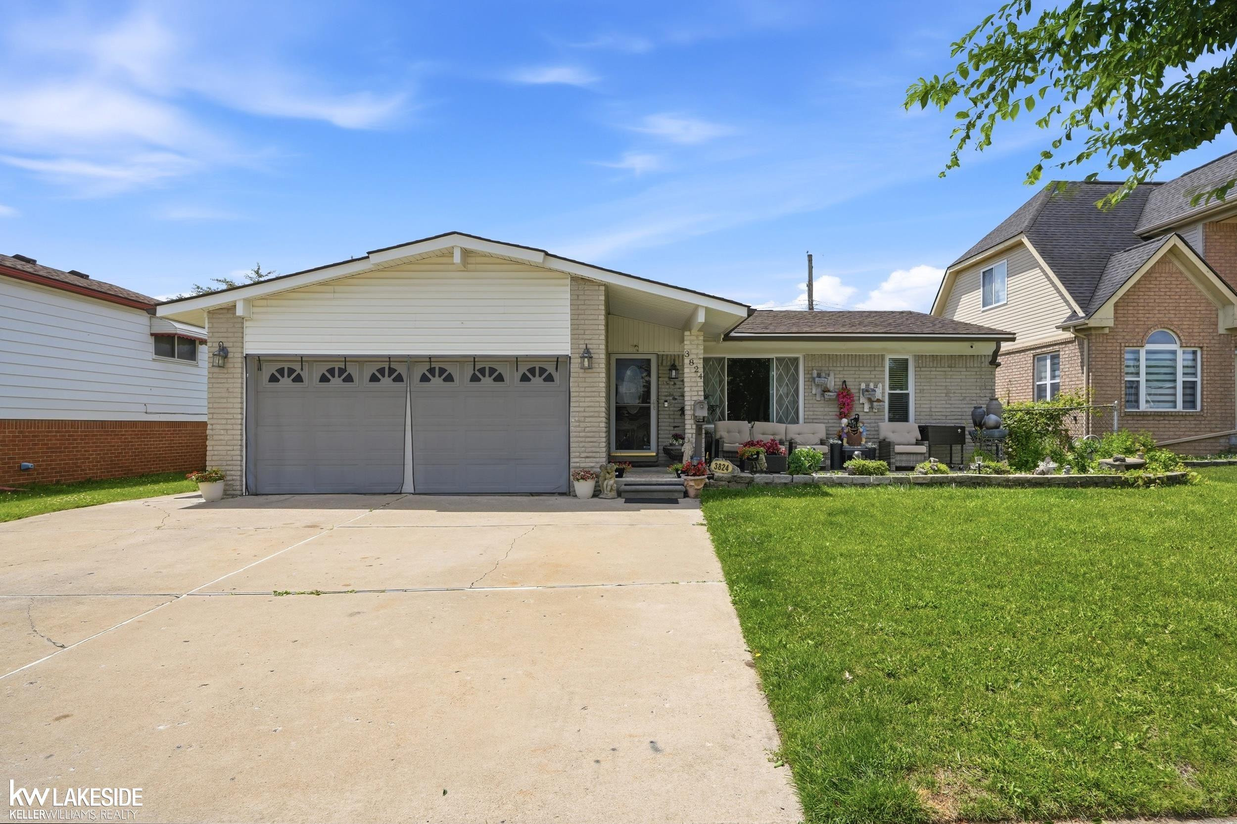3824 Dawson Drive, Warren, MI 48092