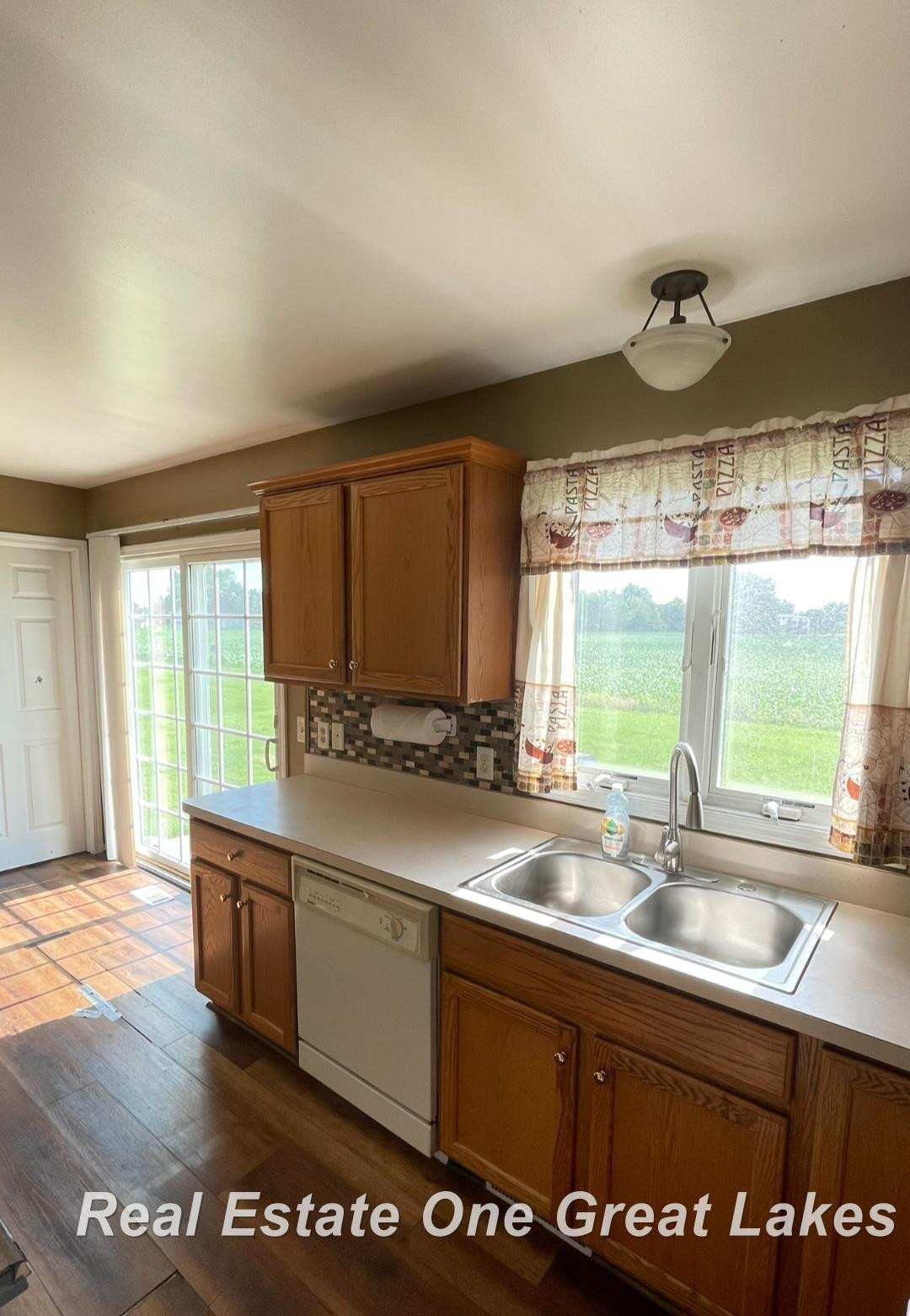 3863 Studor Drive, Saginaw, MI 48601 — Photo 8